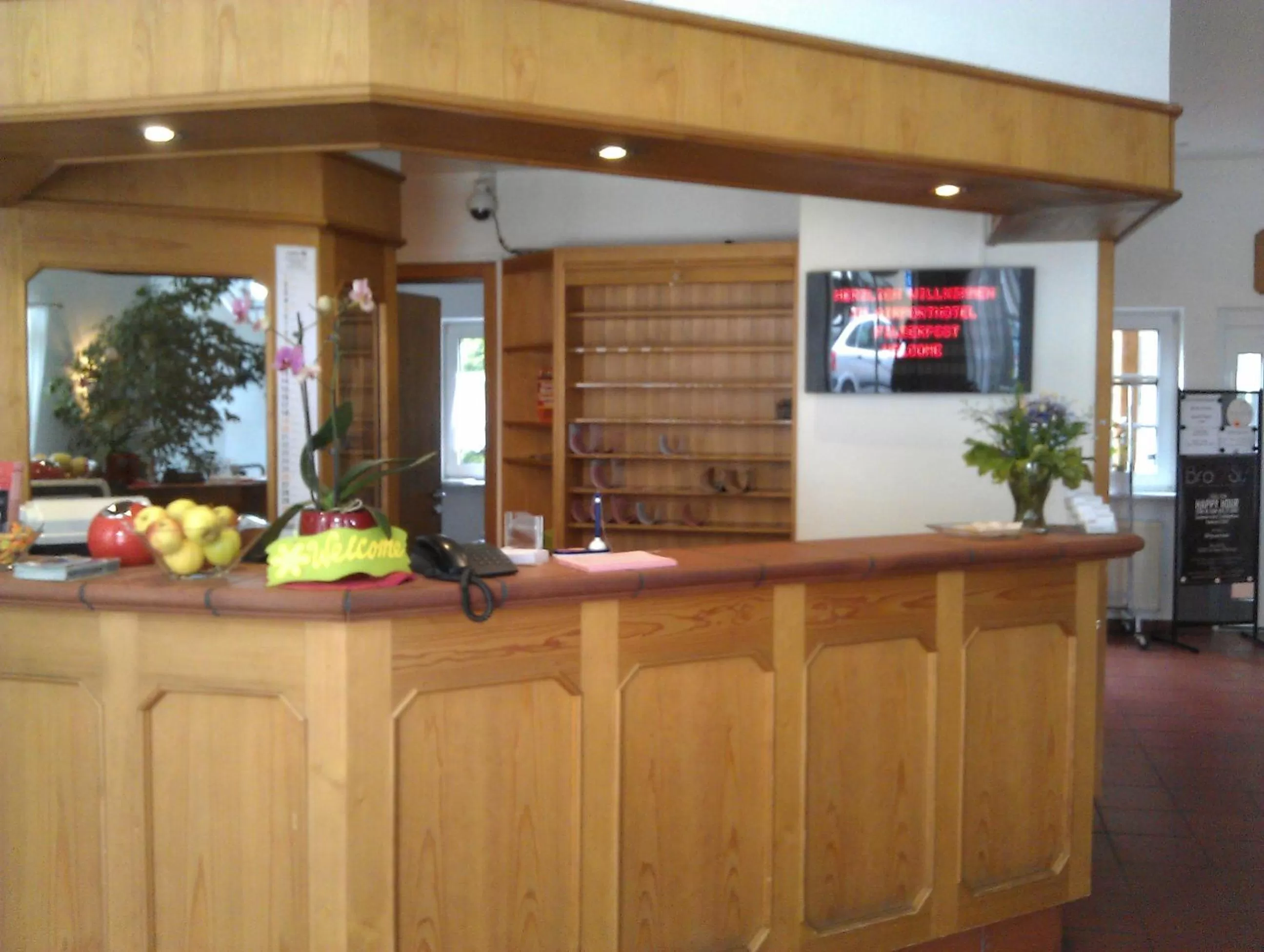 Lobby or reception in Airport Hotel Filder Post