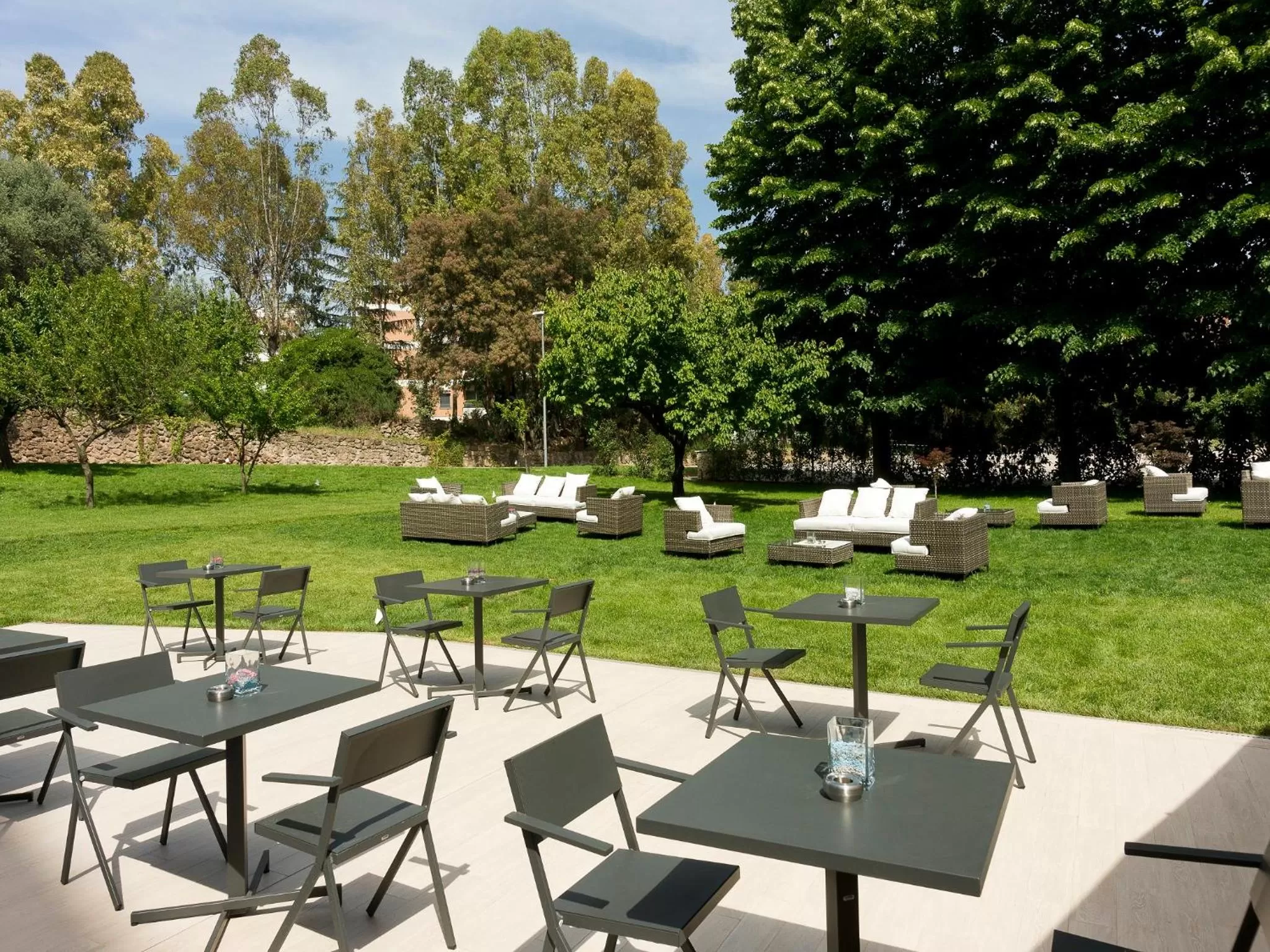 Garden in Ele Green Park Hotel Pamphili