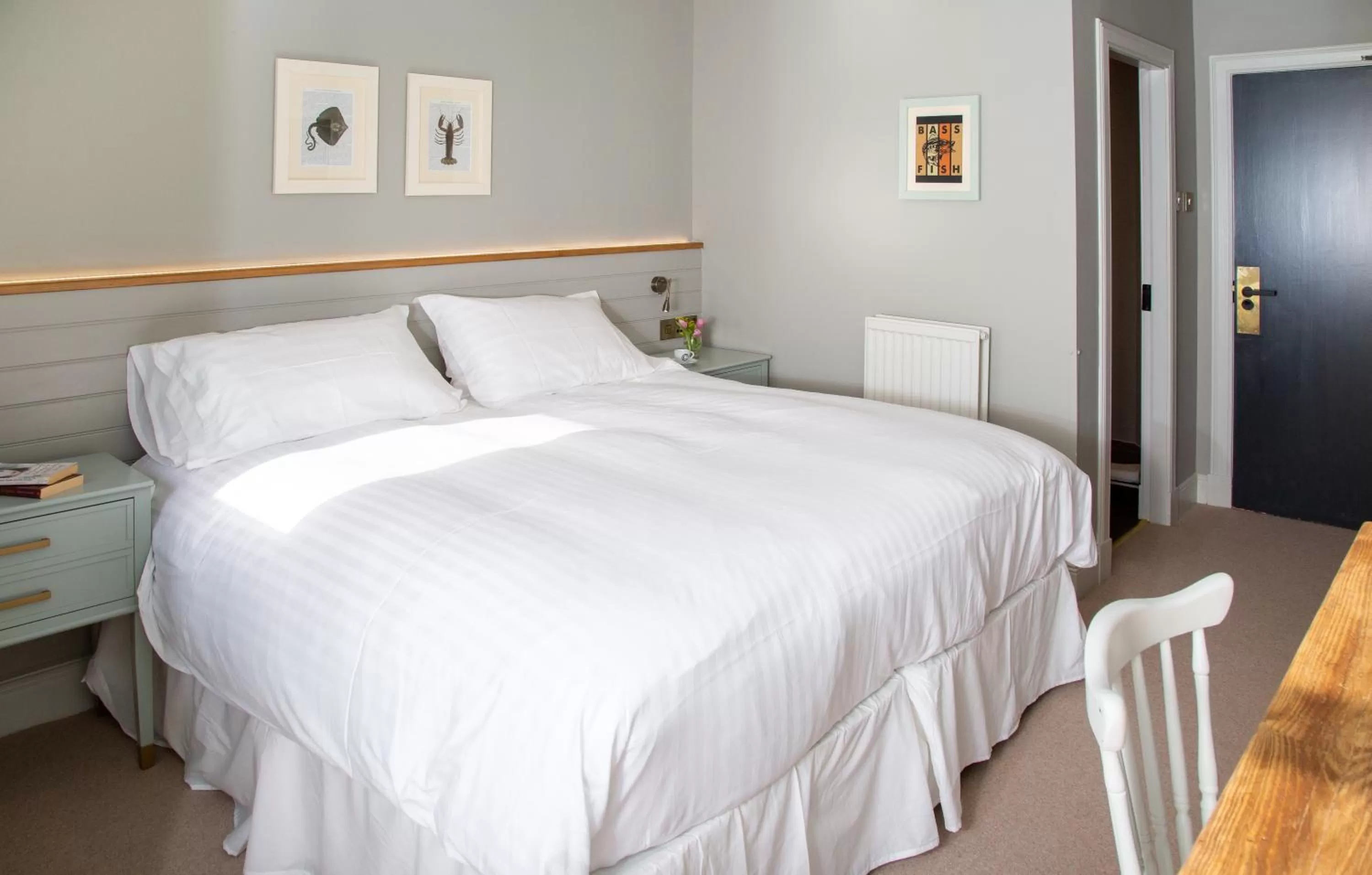 Bedroom, Bed in The Crusoe