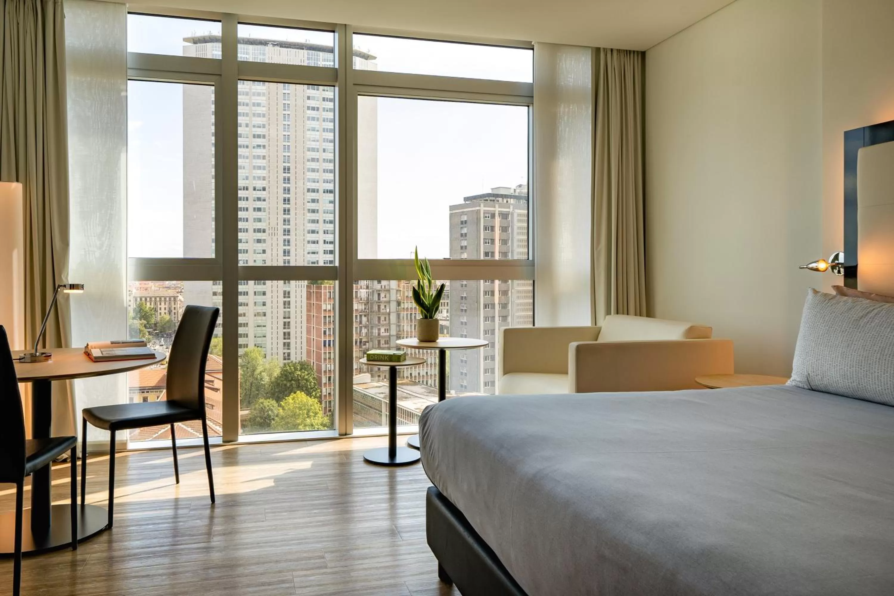 View (from property/room), Bed in INNSiDE by Meliá Milano Torre GalFa