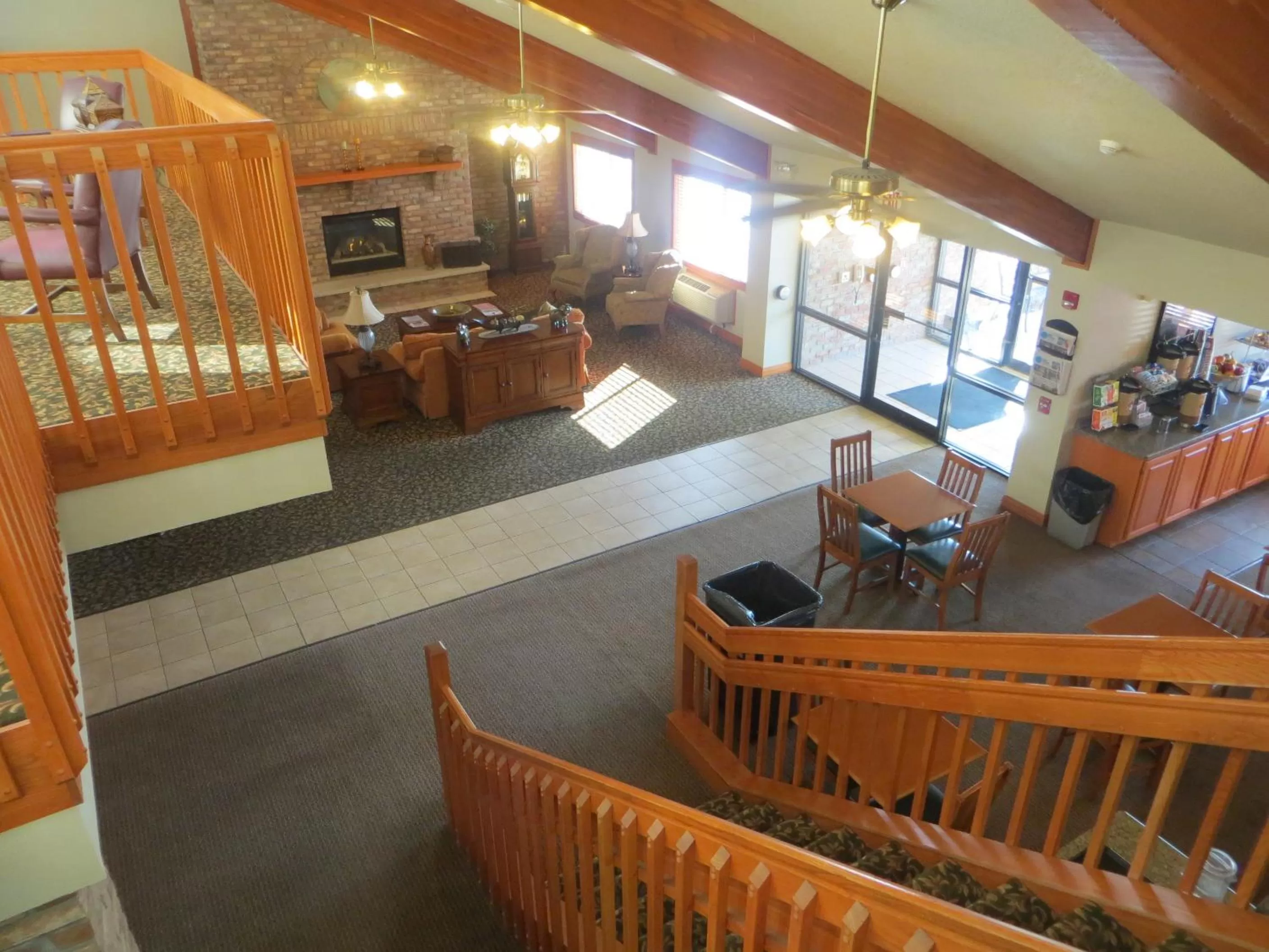 Lobby or reception in AmericInn by Wyndham Manitowoc