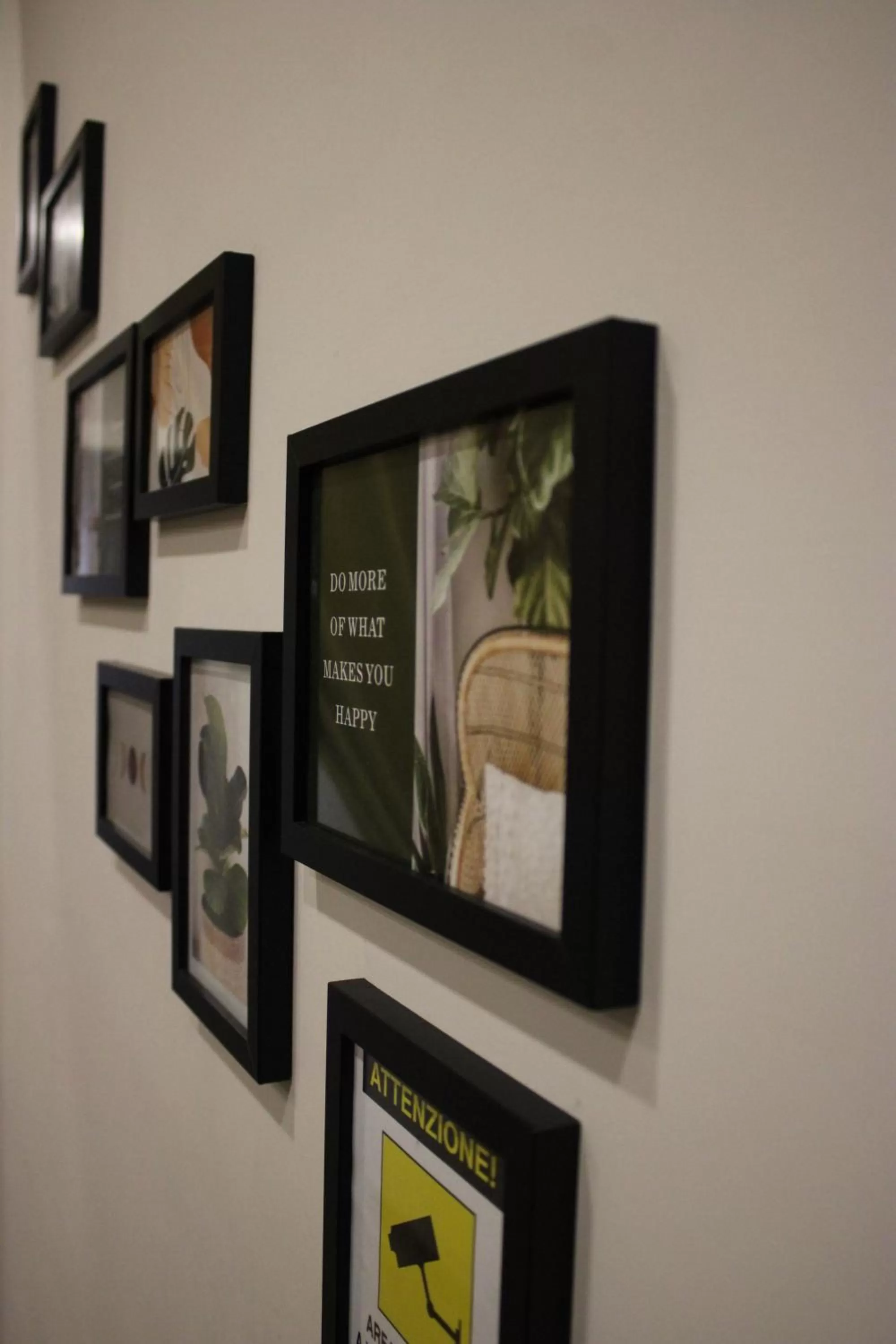 Decorative detail, TV/Entertainment Center in B&B Civicocento