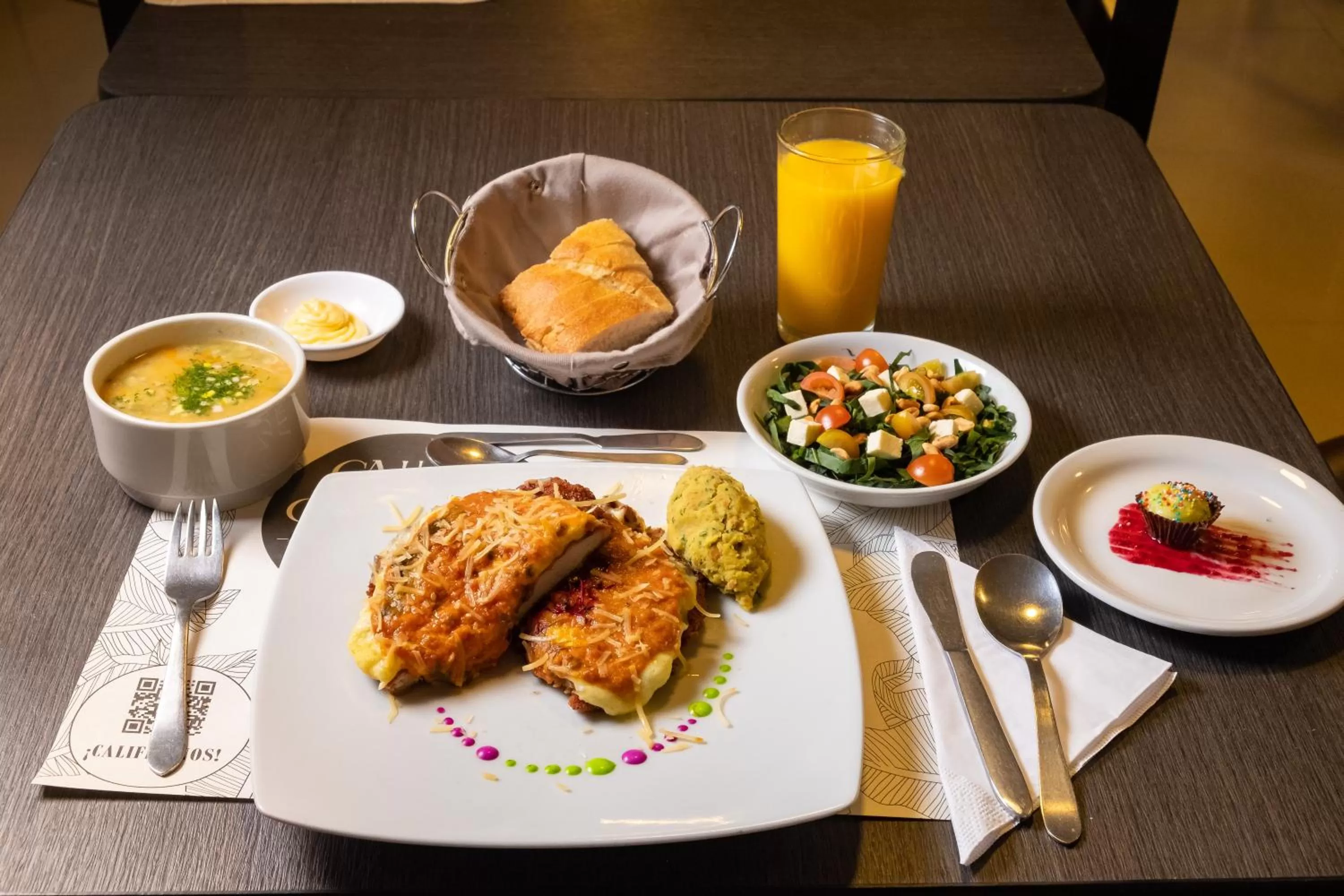 Food in Hotel Virrey Central