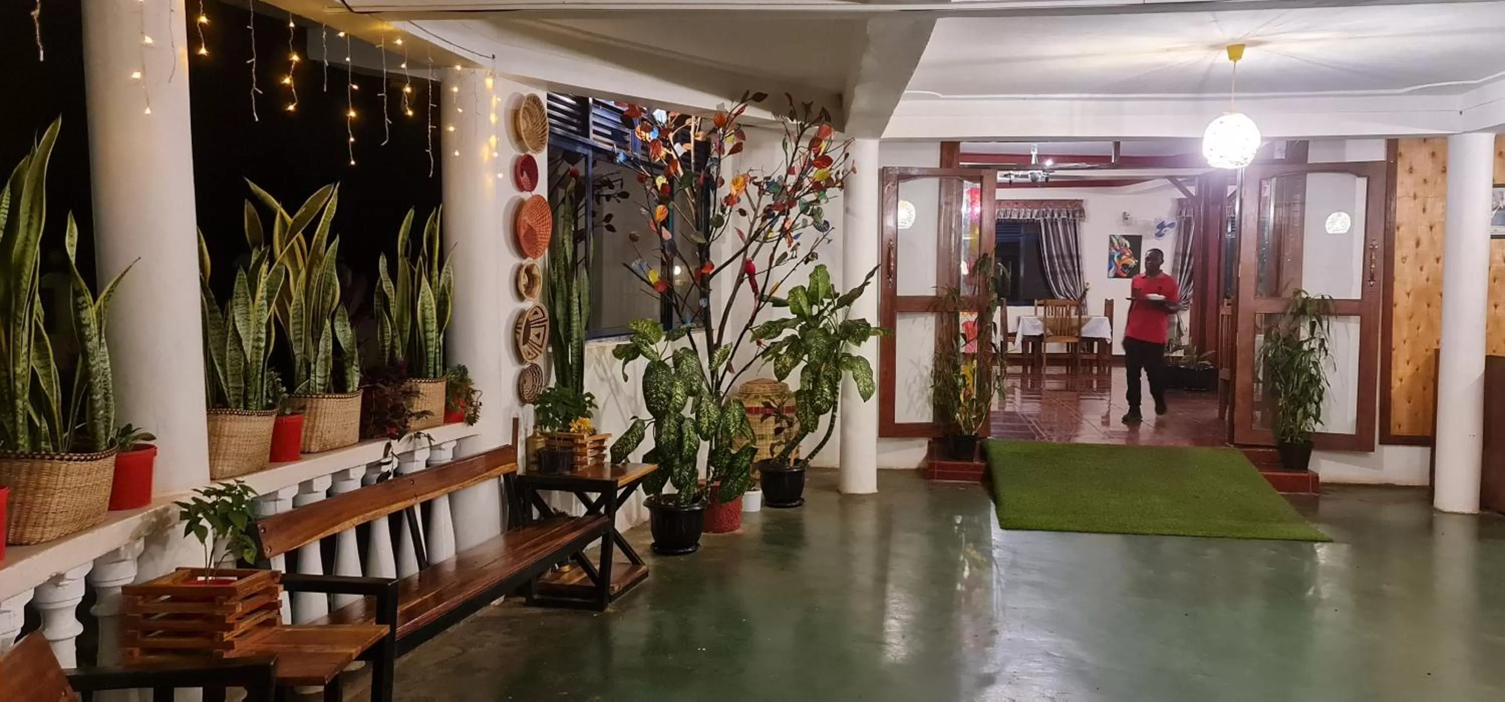 Restaurant/places to eat in Northern Pearl