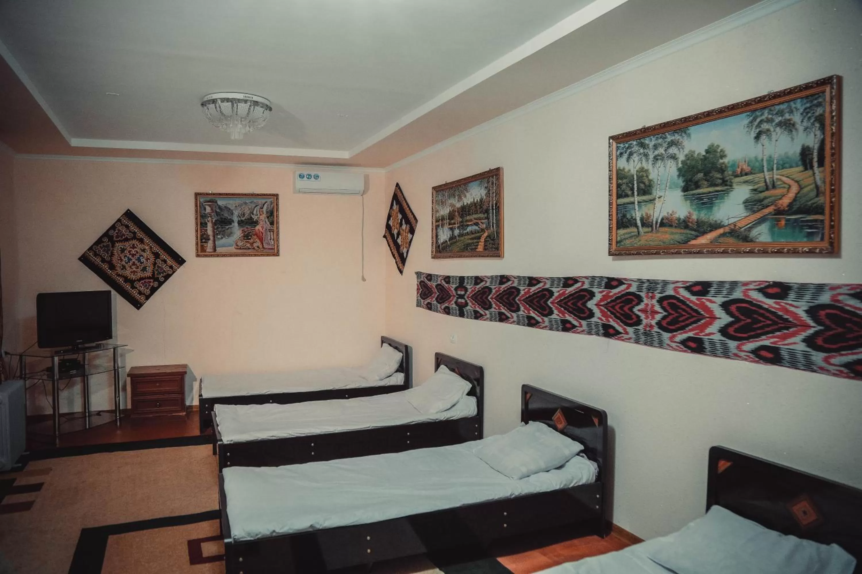 TV and multimedia, Bed in Hotel Uncle Kolya Boutique