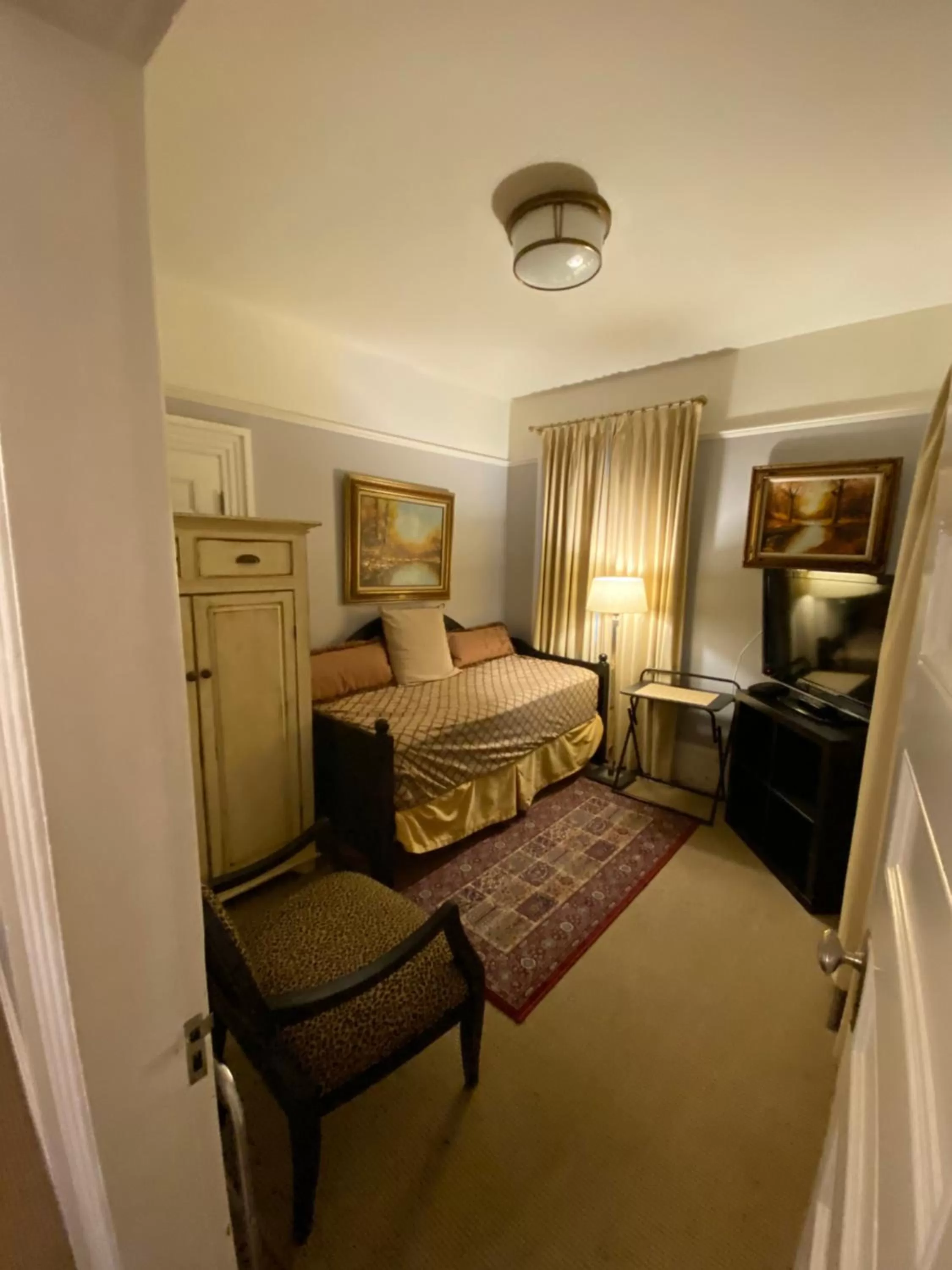 Seating Area in Barclay House Bed and Breakfast