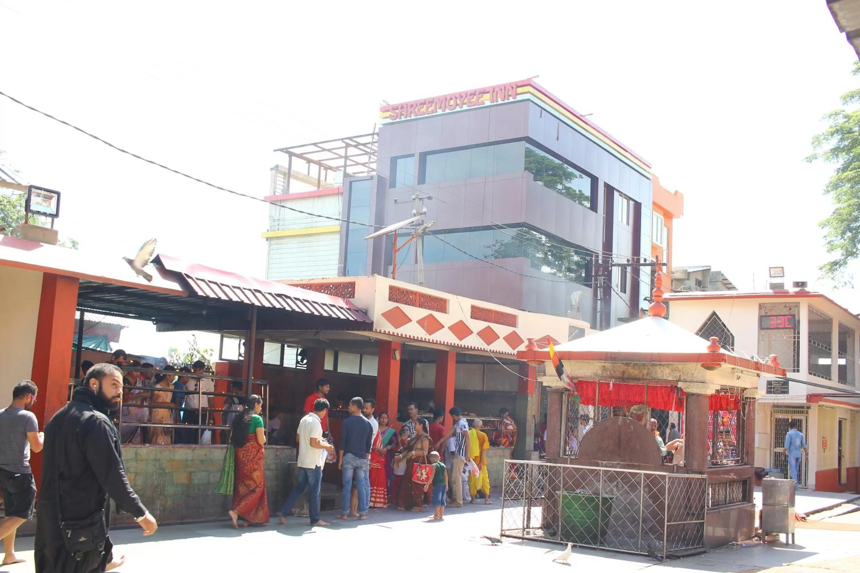 Property building in Hotel Shreemoyee Inn - Kamakhya Temple