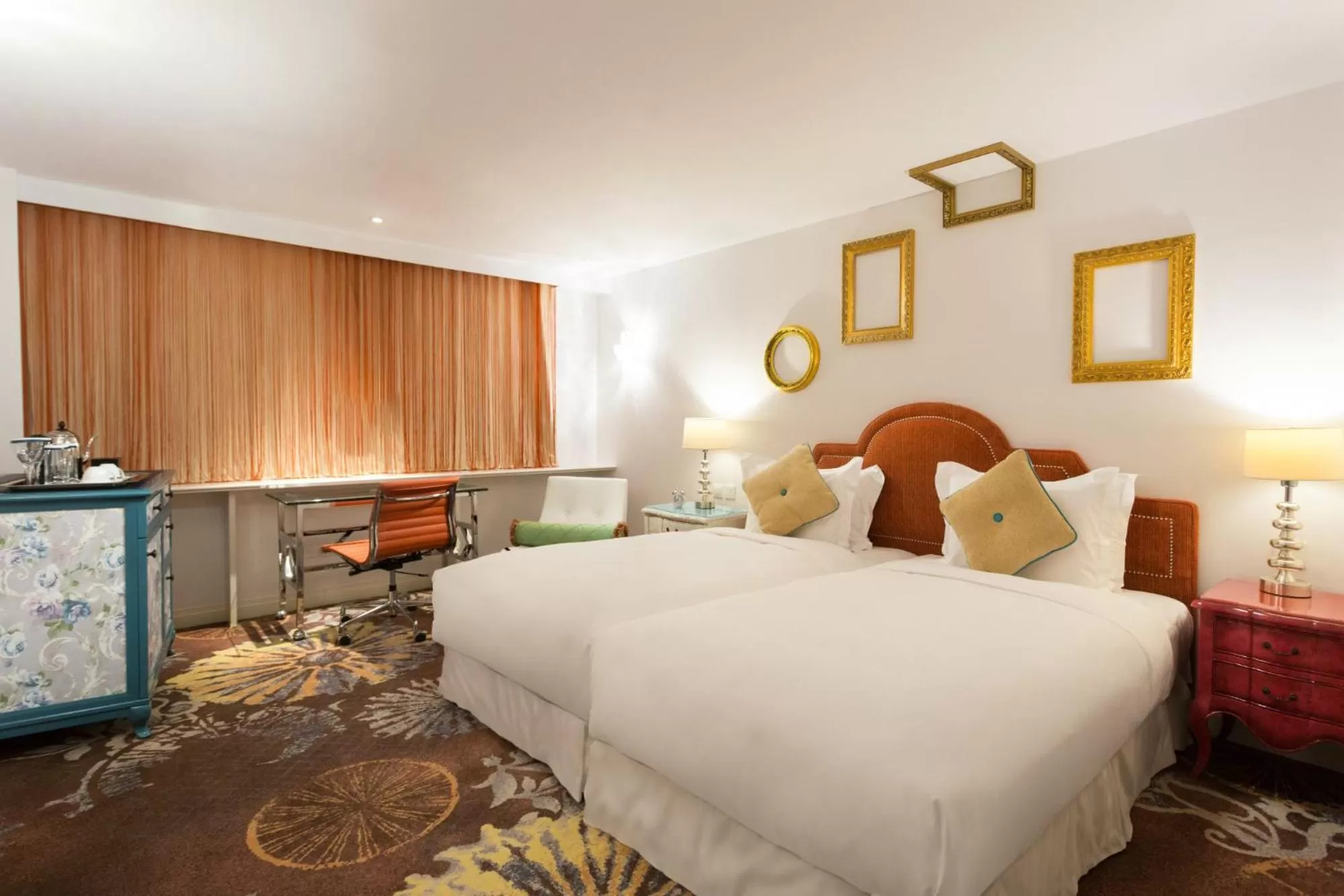 Bed in The Luxe Manor