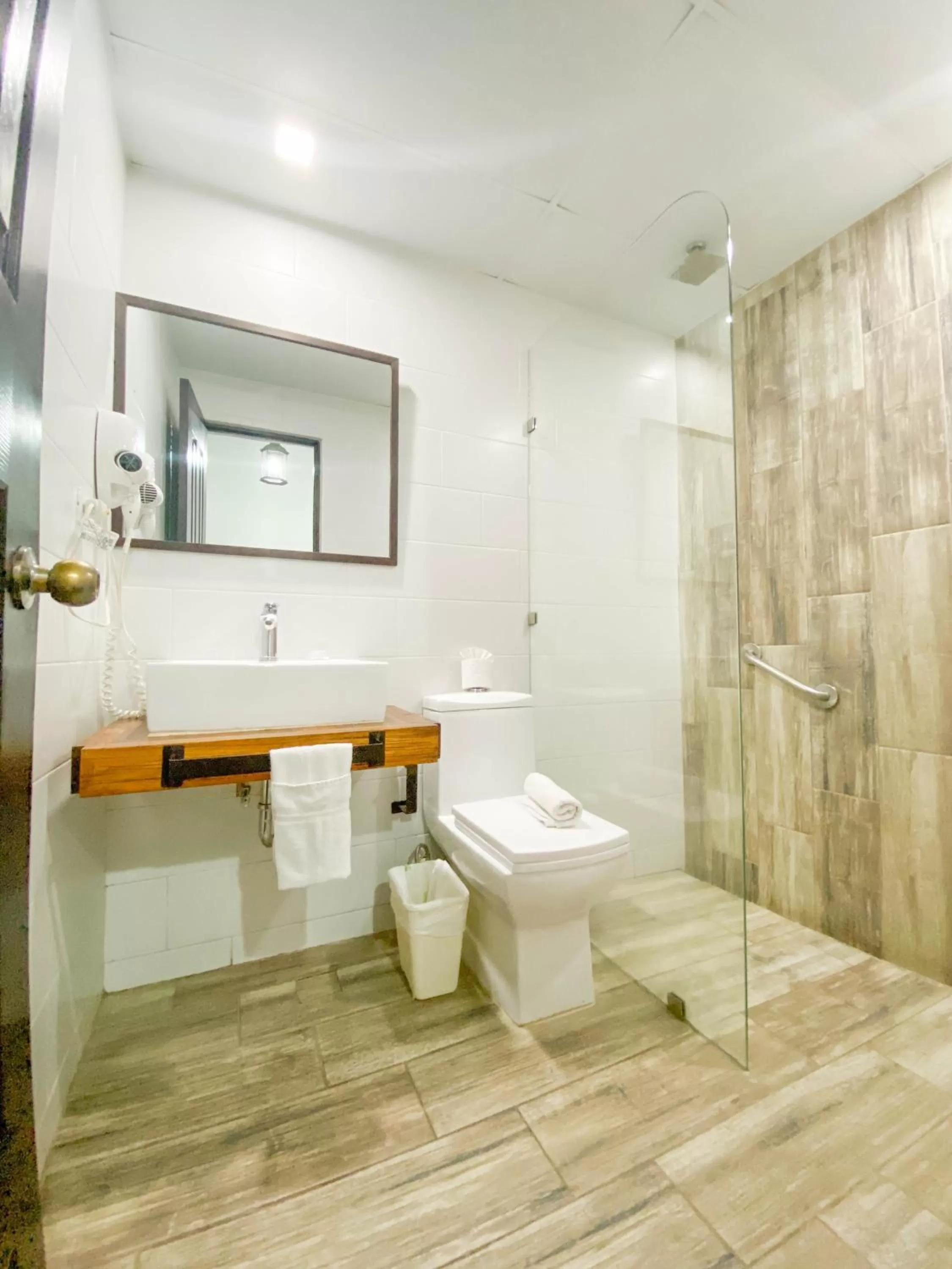 Queen Room in El Carmen Hotel