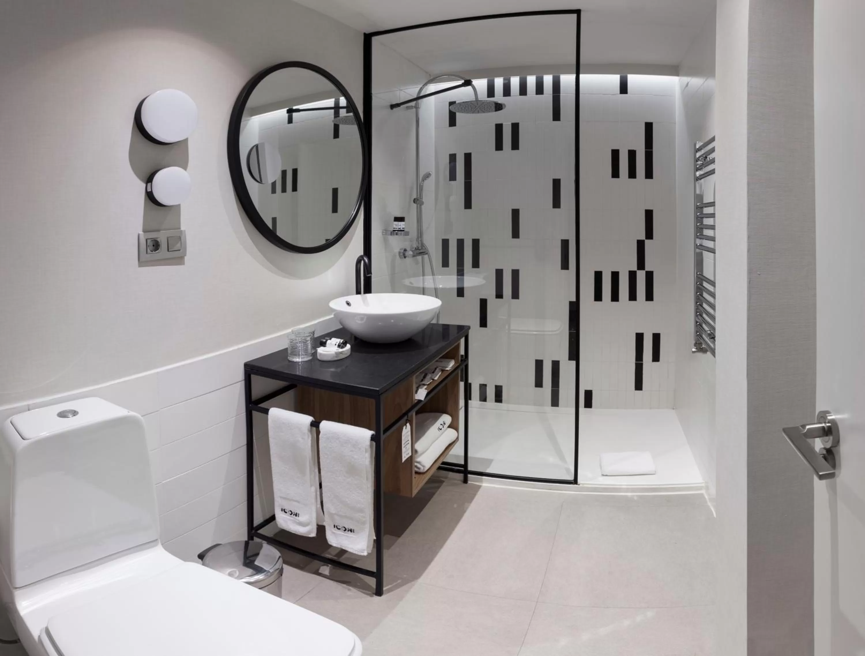 Bathroom in ICON Embassy