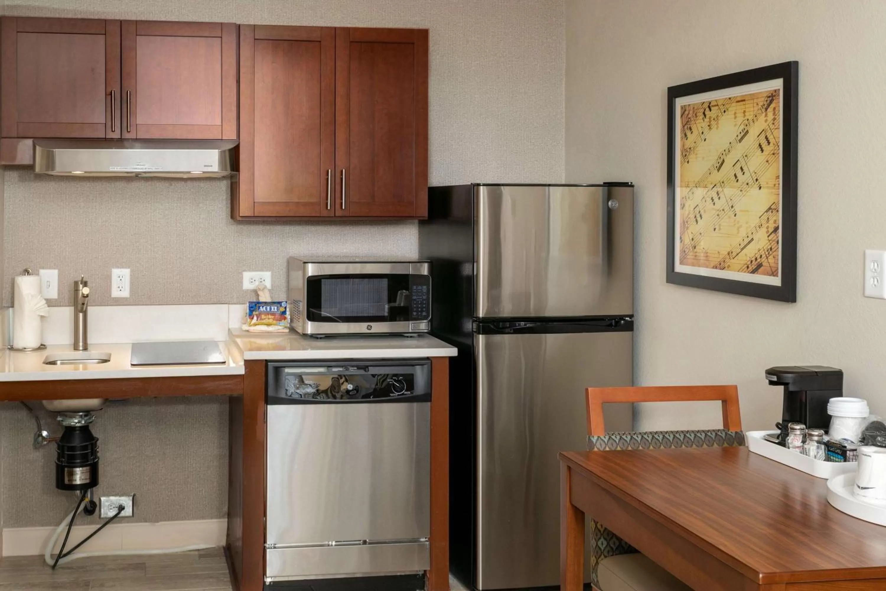 Kitchen or kitchenette in Hampton Inn & Suites Nashville-Green Hills
