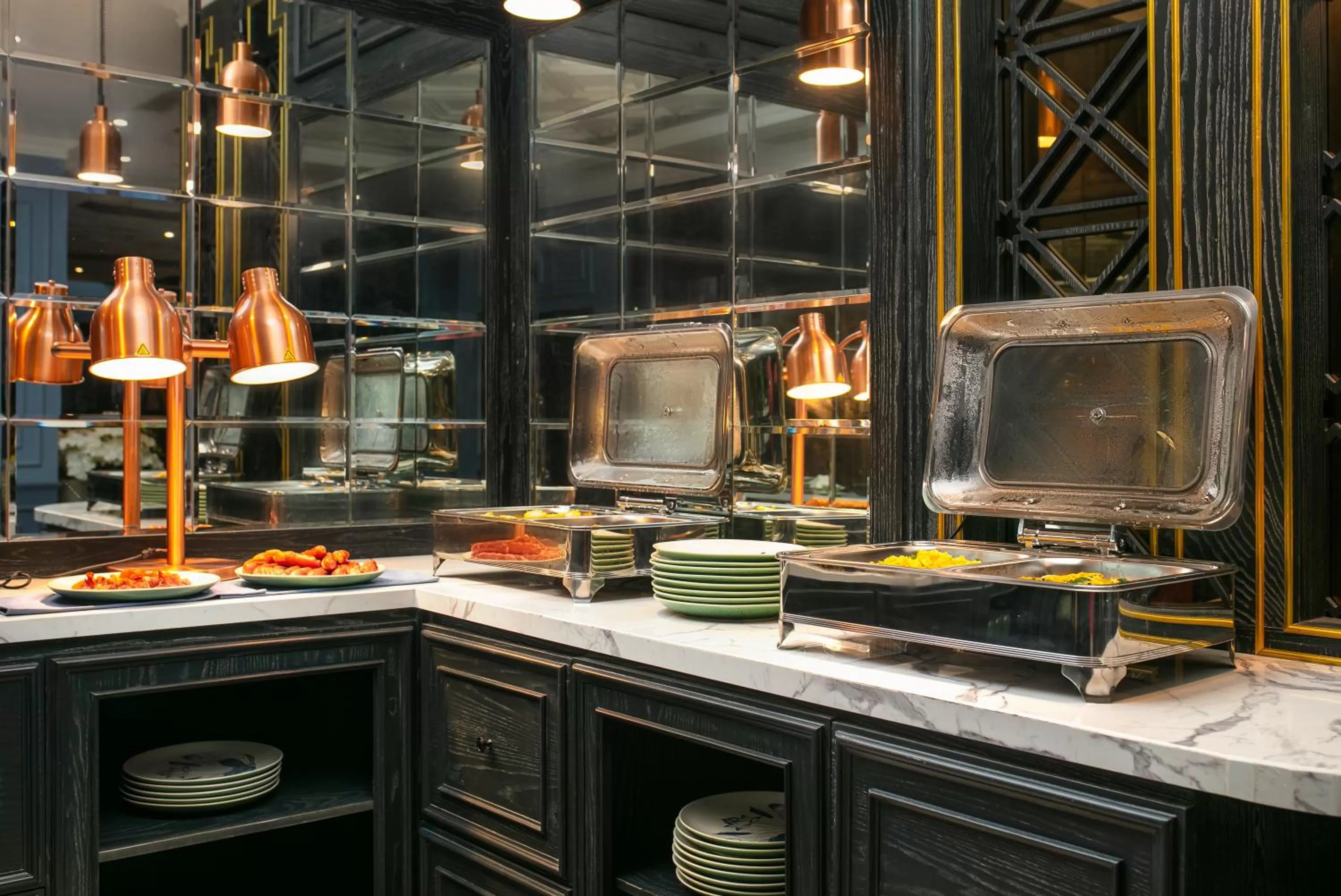 Restaurant/places to eat in The Secret HaLong