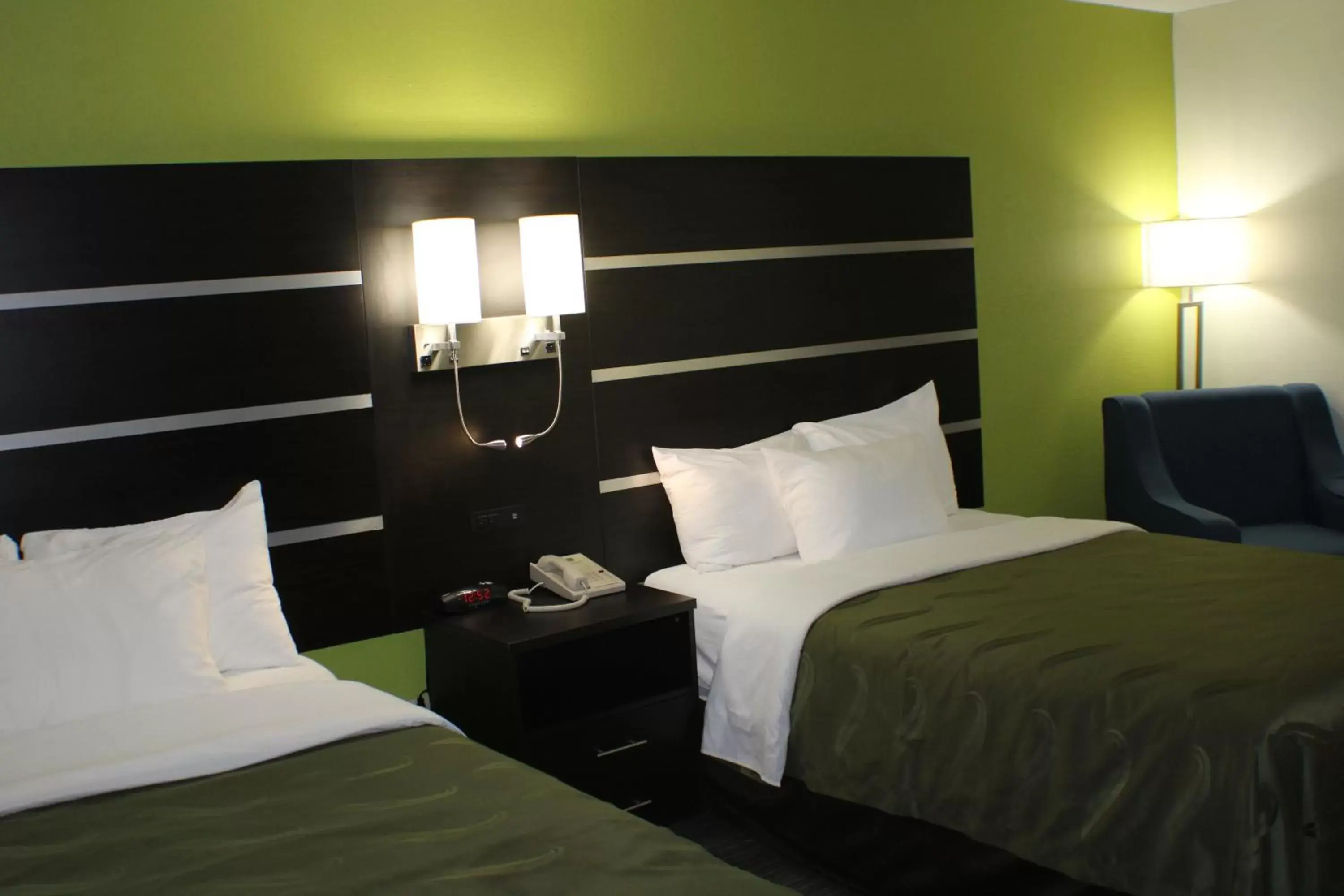 Double Room with Two Double Beds - Accessible/Non-Smoking in Quality Inn & Suites Bedford West Double Room with Two Double Beds - Accessible/Non-Smoking in Quality Inn & Suites Bedford West
