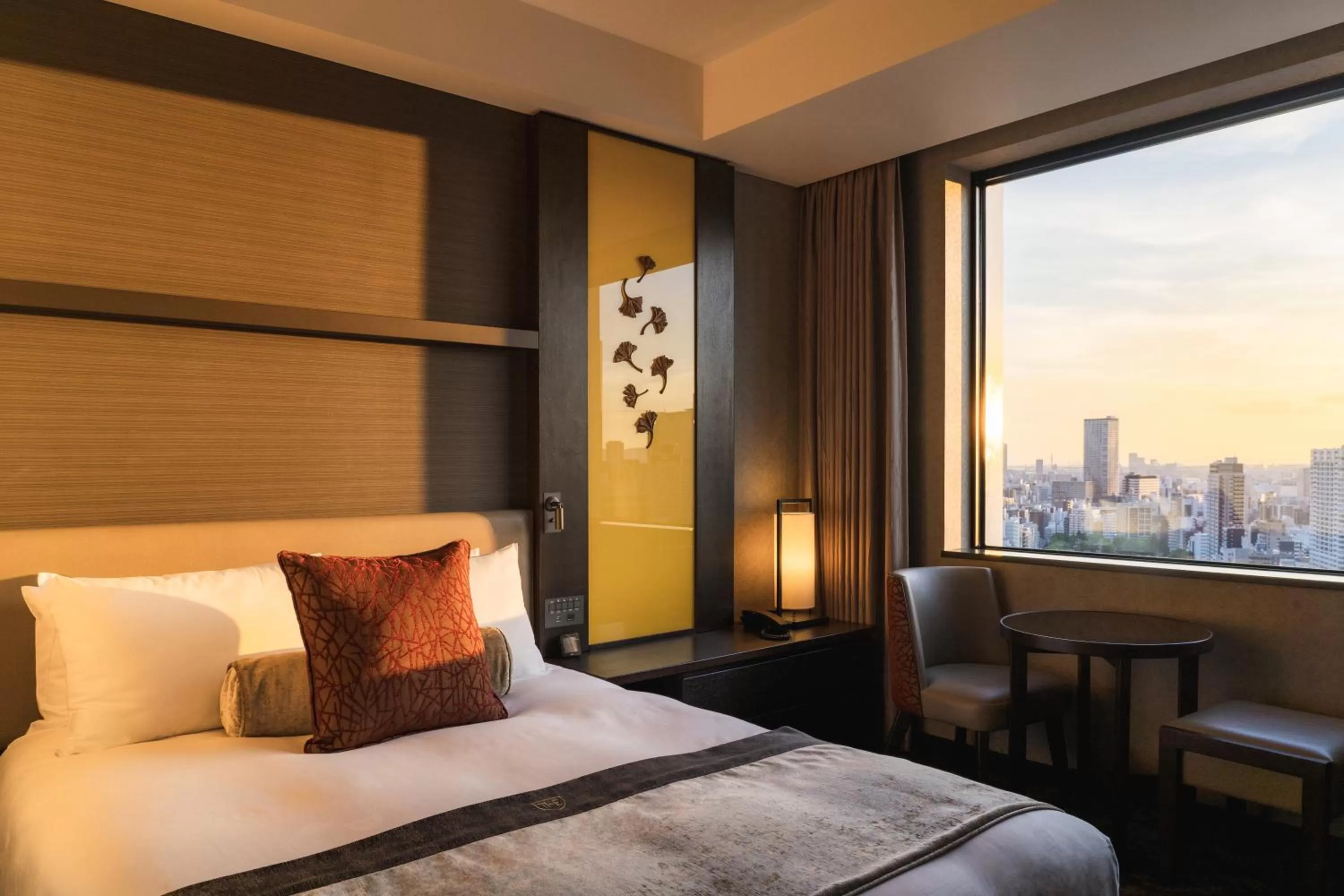 Bed in The Royal Park Hotel Iconic Osaka Midosuji