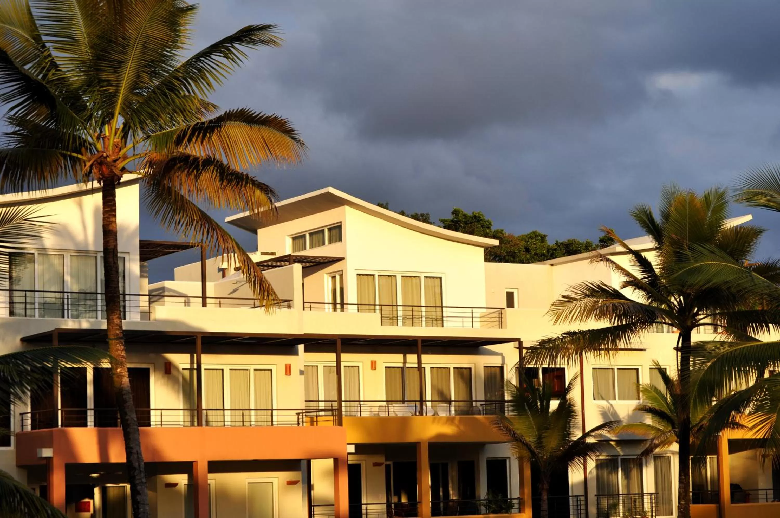 Facade/entrance in Instyle Residences at Infiniti Blu