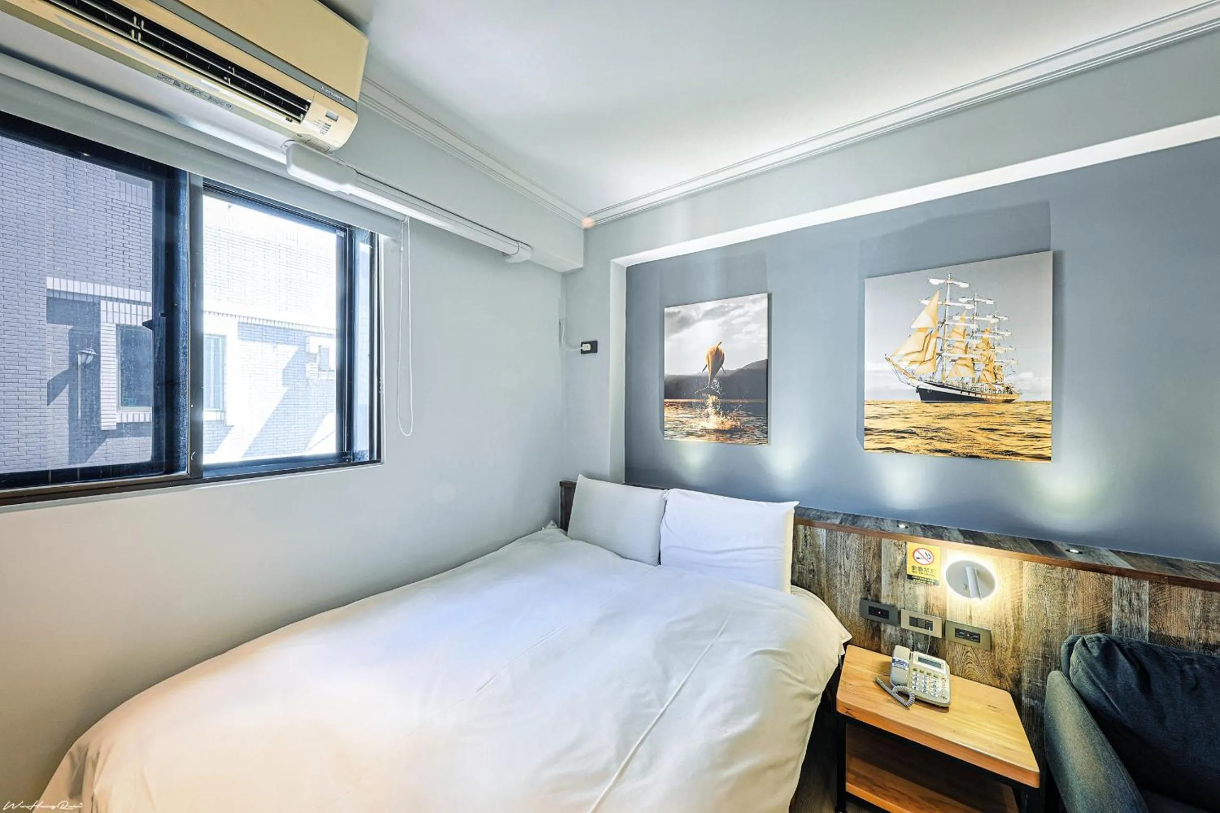 Bed in 亞馨文旅 近東大門夜市 有免費停車場 可自助入住