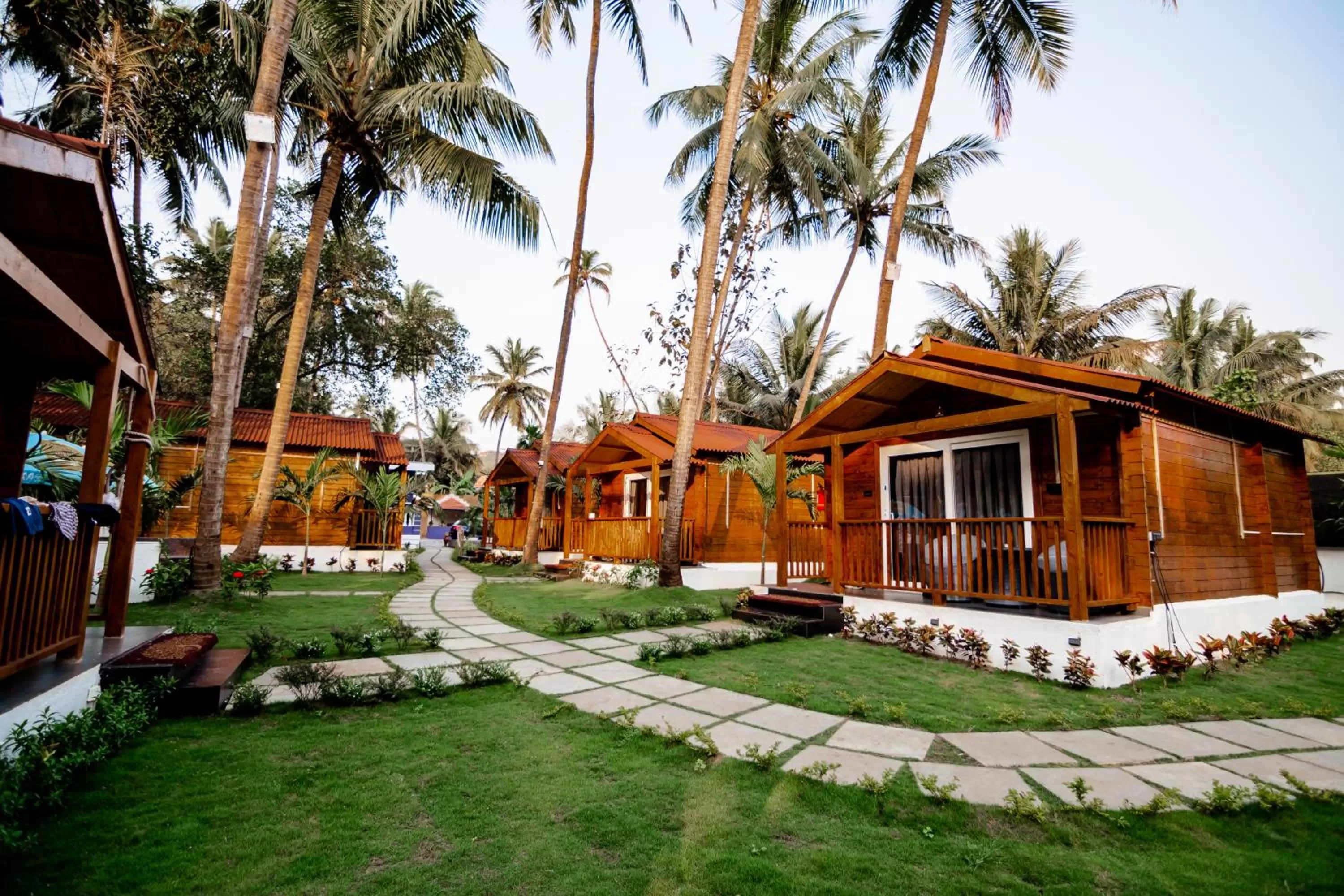 Garden in Tranquill Riverside Luxury Cottages With Bathtub, Candolim