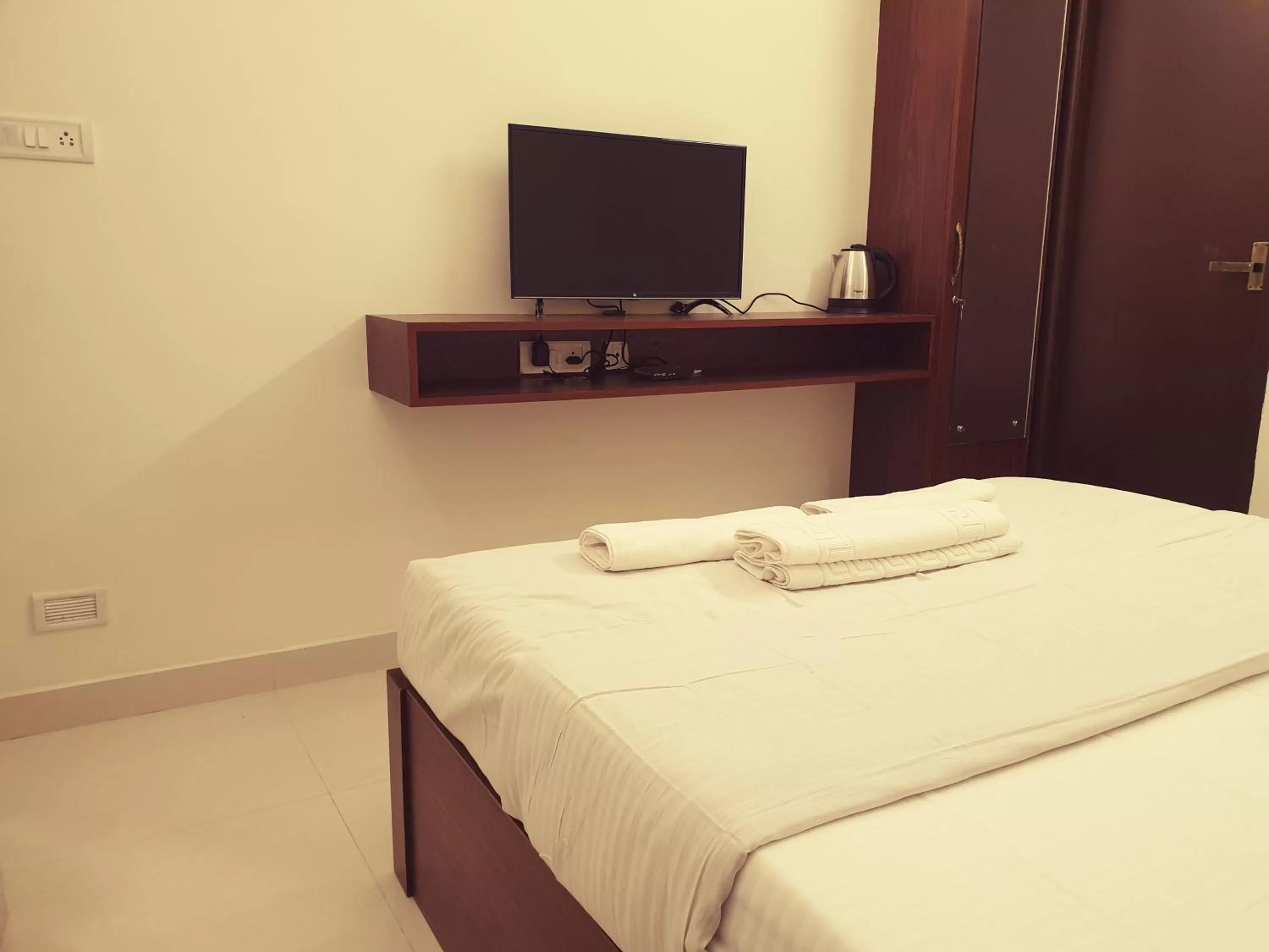 Decorative detail, Bed in Chippy Inn