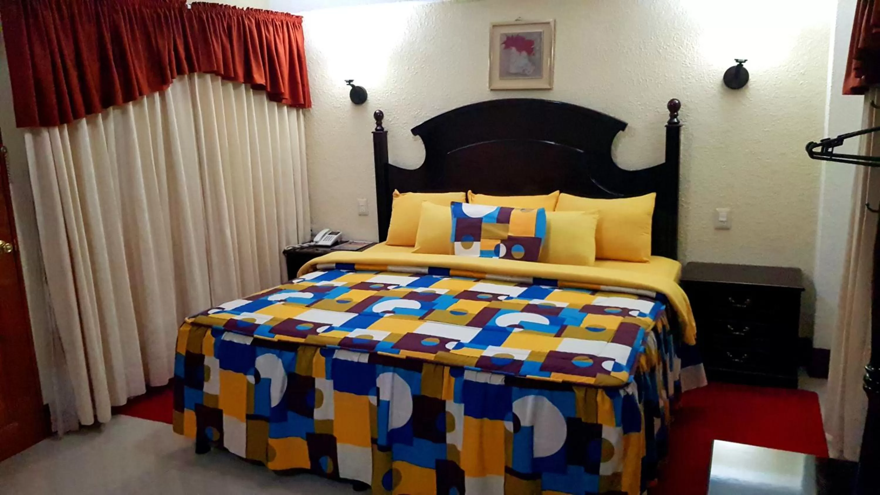 Bed in Hotel Las Americas