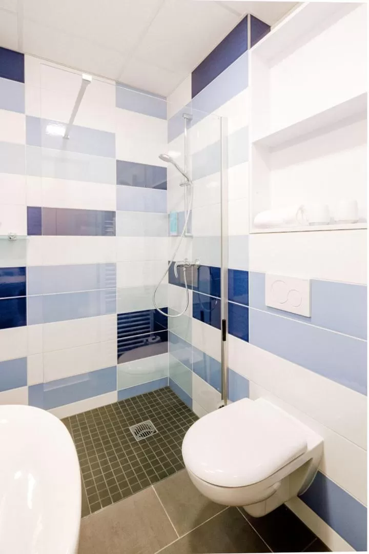 Bathroom in Hotel am Zoo