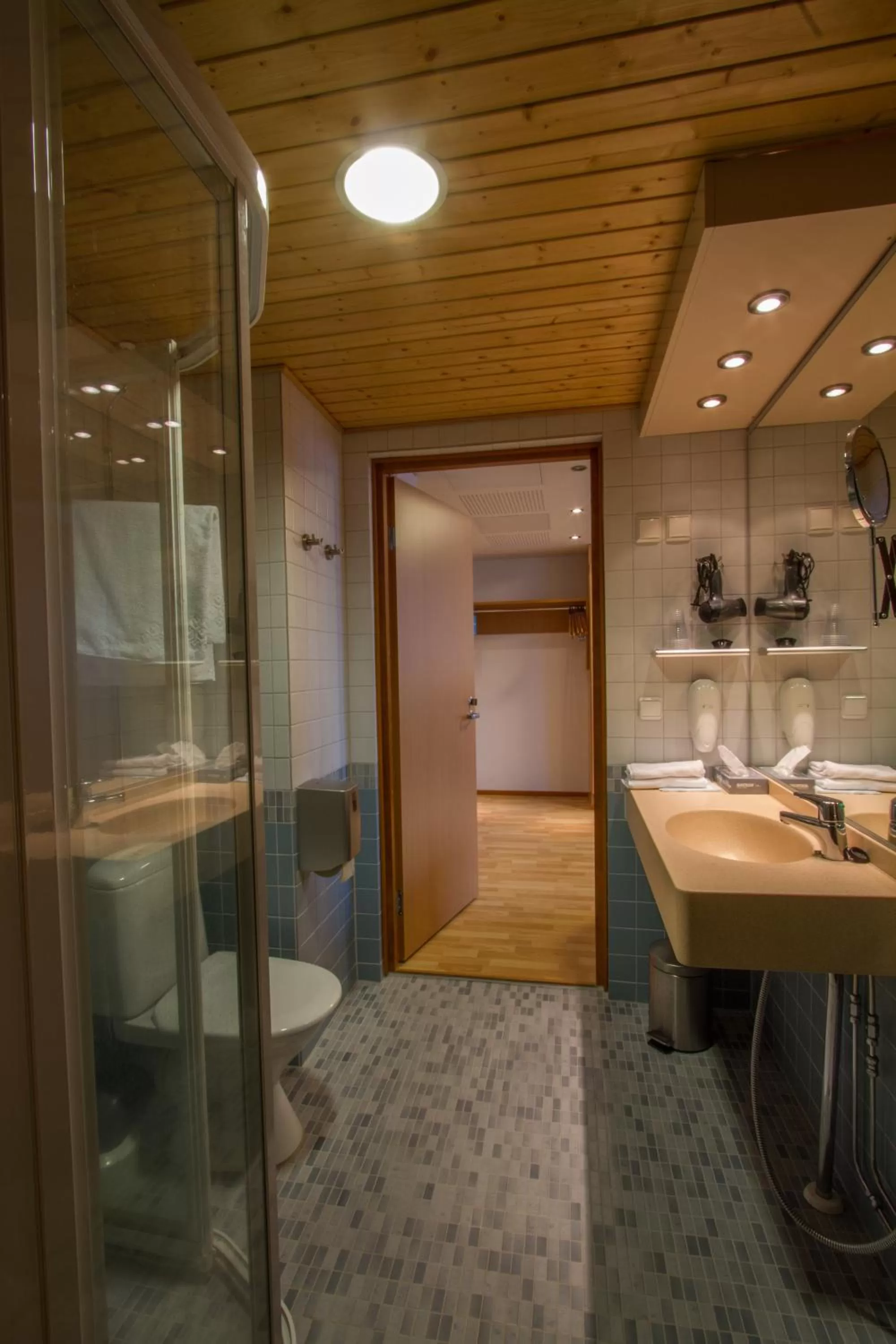 Decorative detail in Economy Hotel Savonia