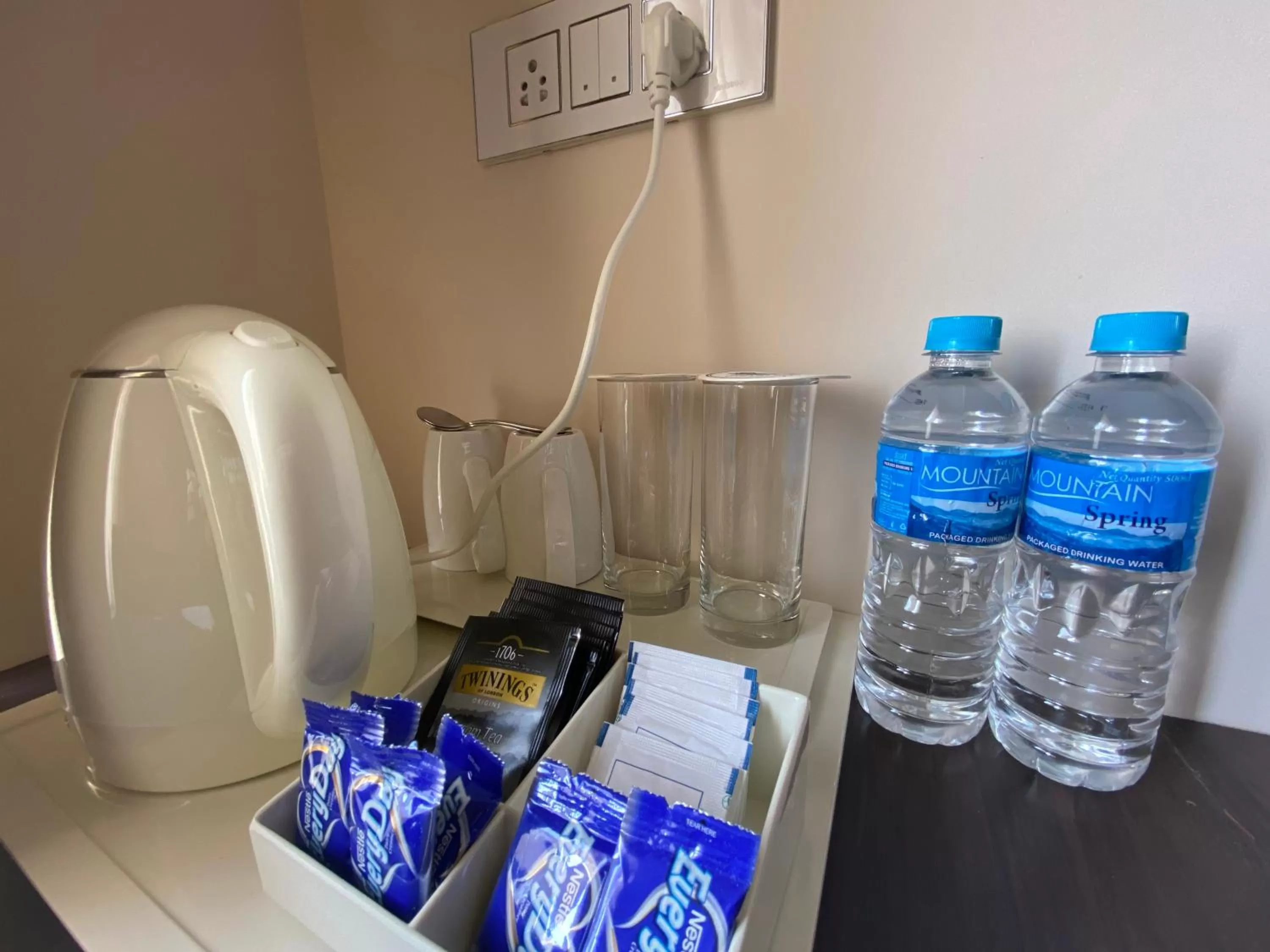 Coffee/tea facilities in Windermere Inn