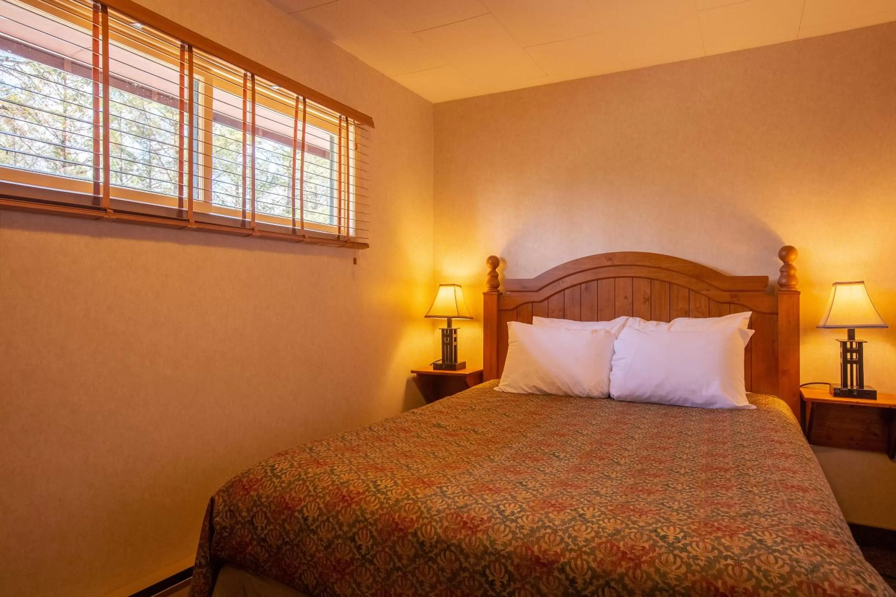 Bed in Fairmont Hot Springs Resort