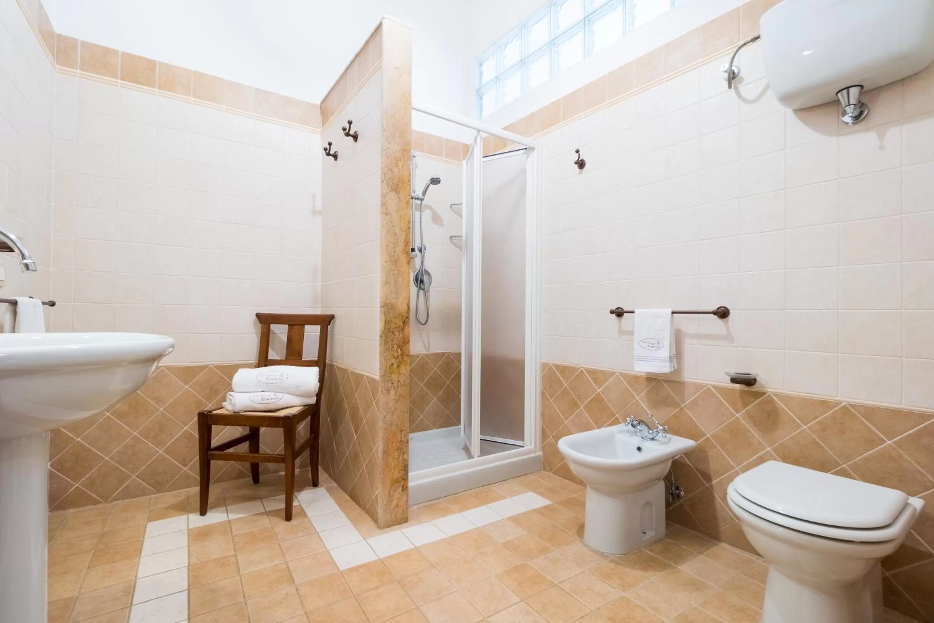 Toilet in Certosa di Pontignano Residenza d'Epoca - Place of Charme