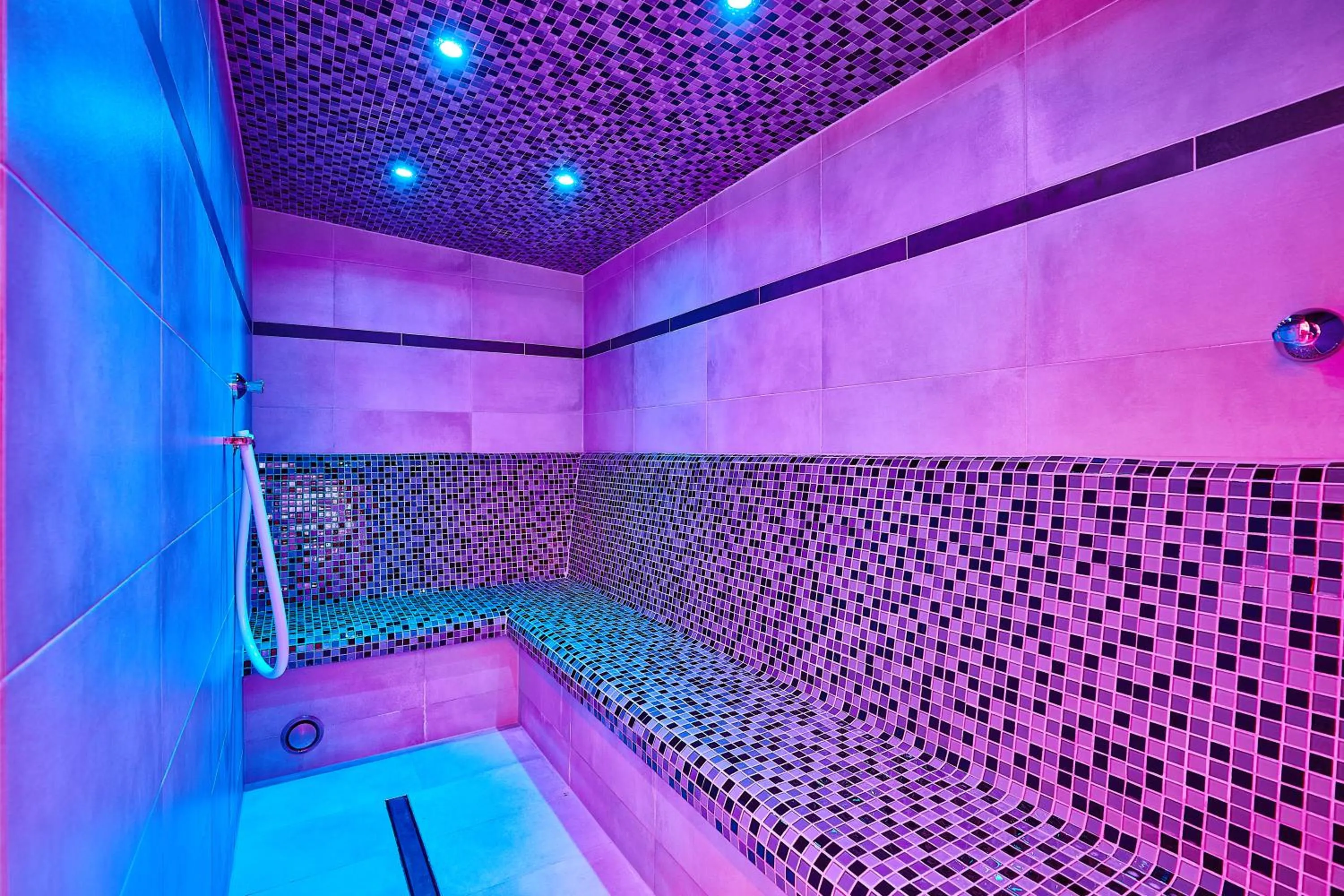 Steam room in Hotel Rupertihof