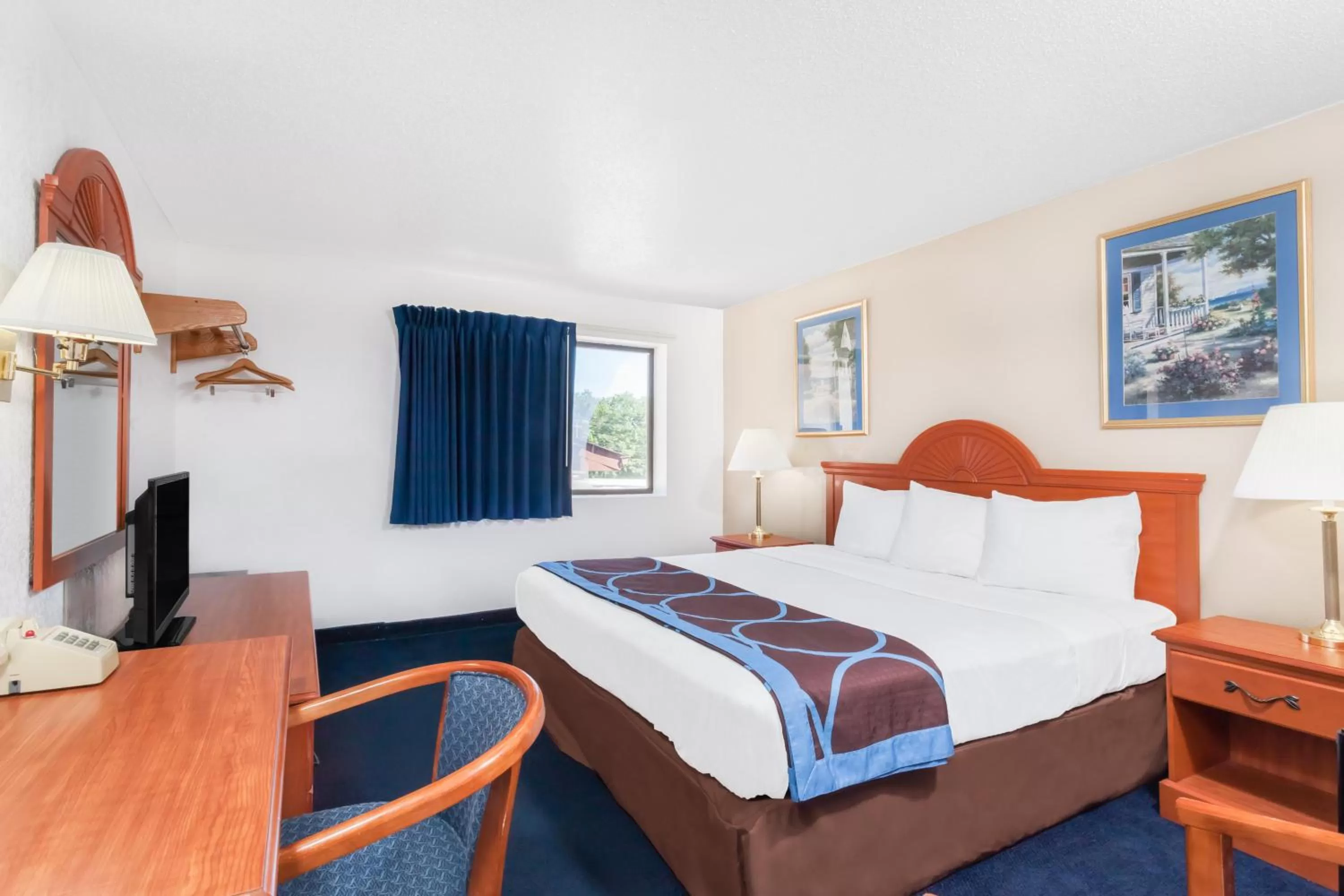 Bed in Super 8 by Wyndham Montgomery Maybrook