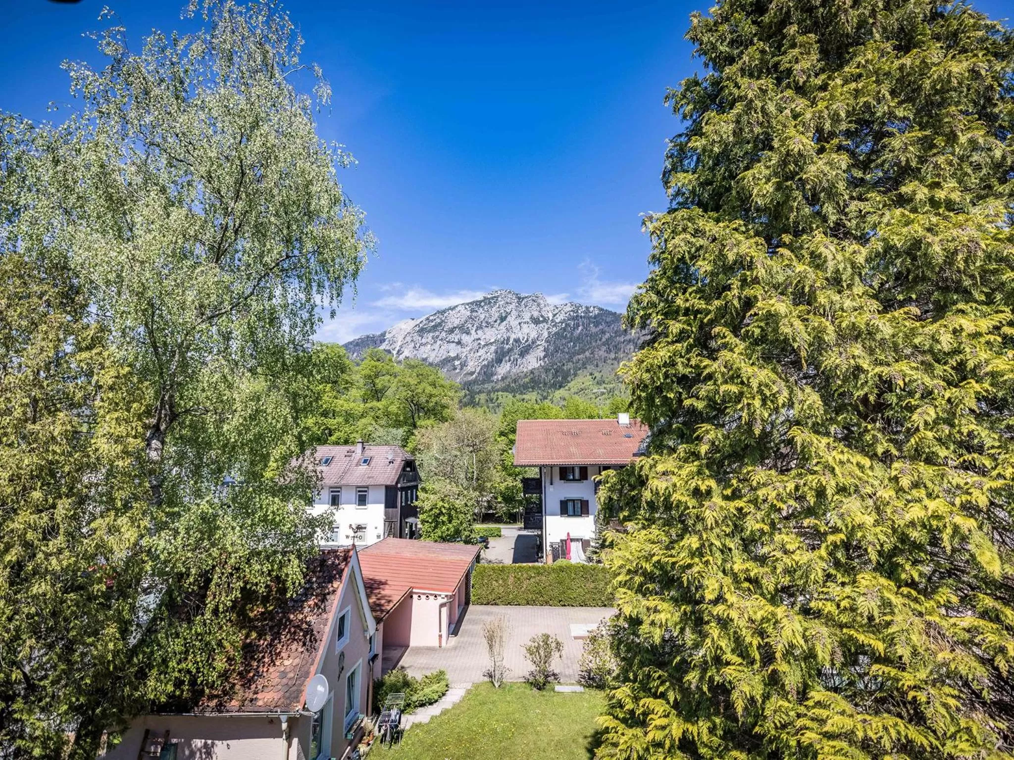 Mountain view in Hotel Am Rupertuspark