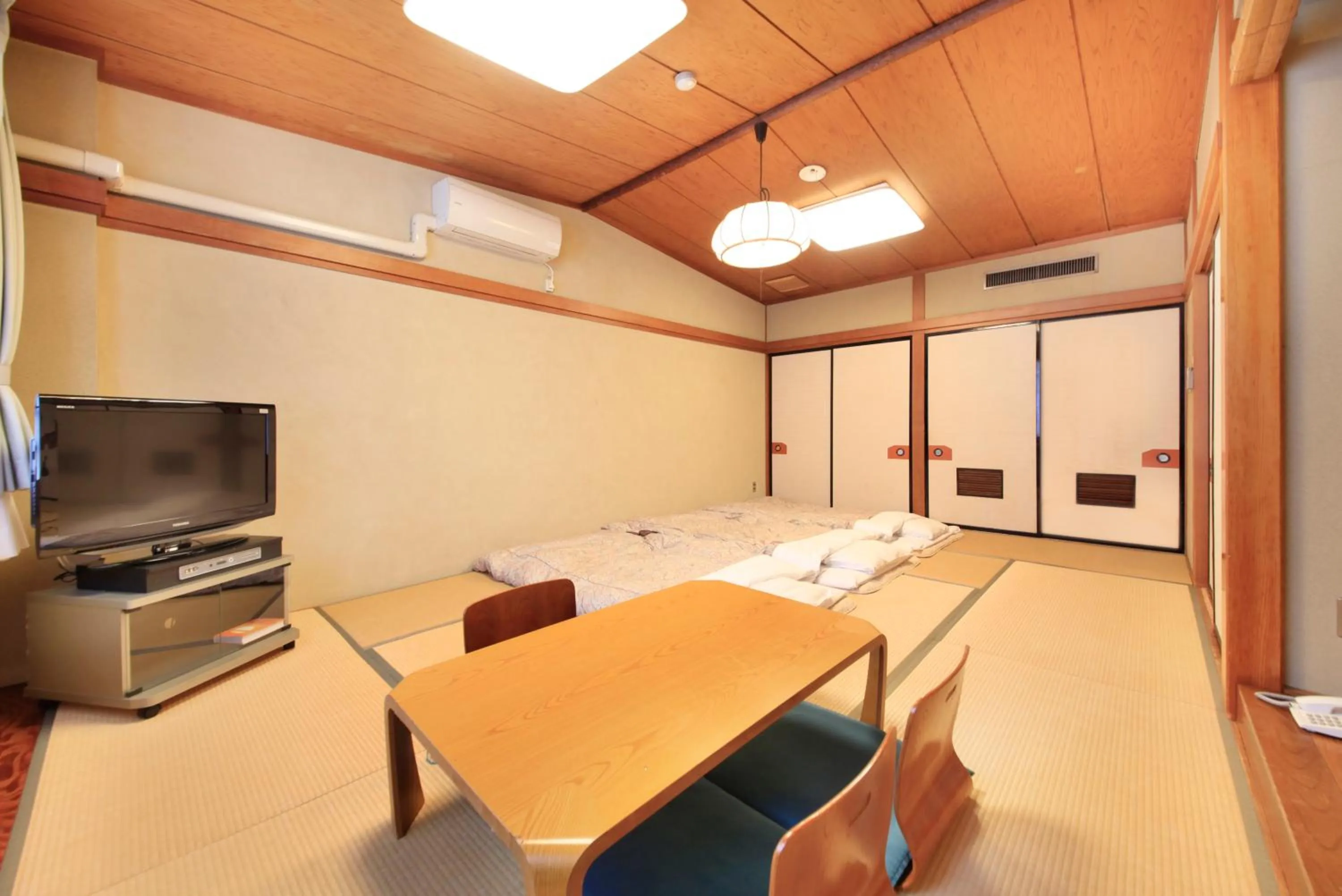 Bedroom, Bed in Fuji Green Hotel