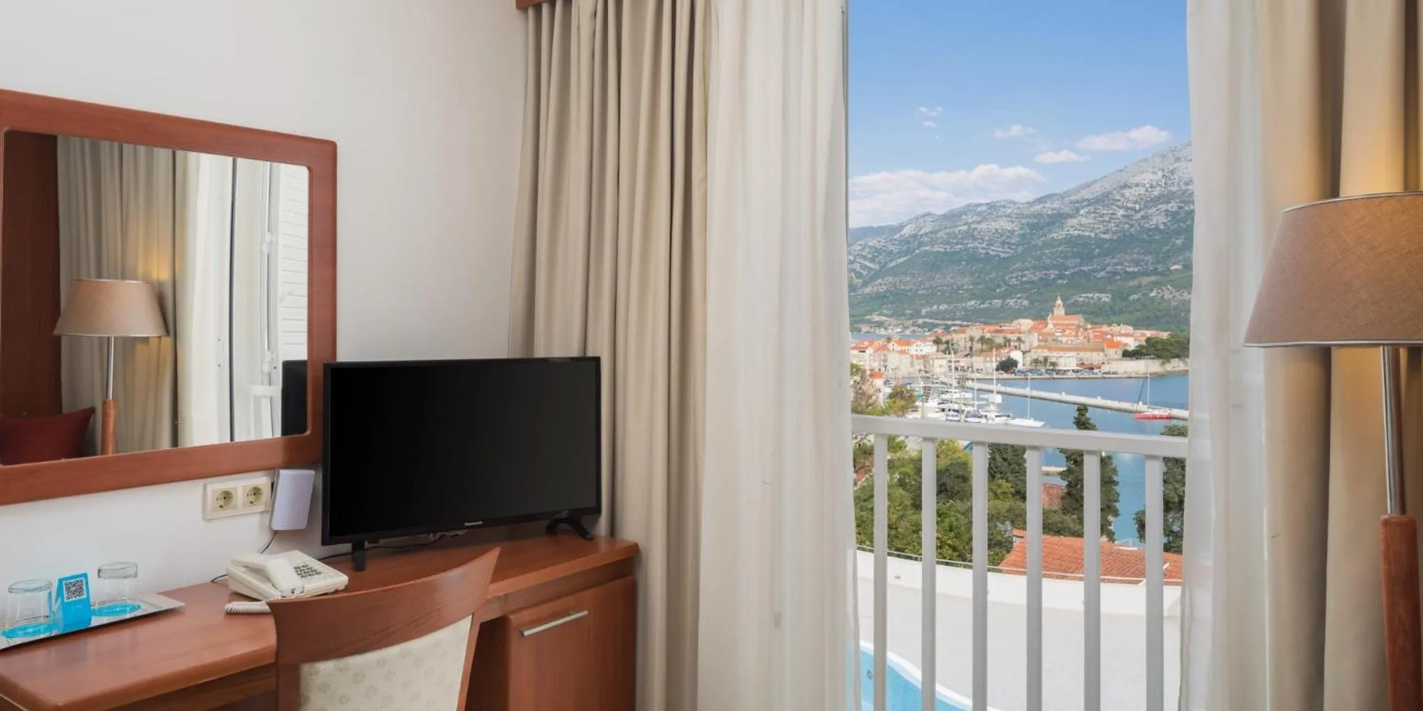 Bedroom in Marko Polo Maradiso Hotel by Aminess