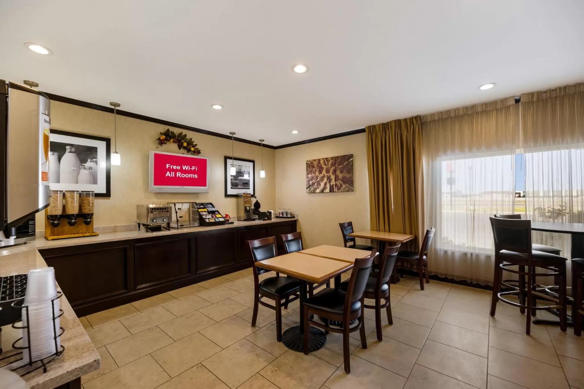 Breakfast in Red Roof Inn Pecos