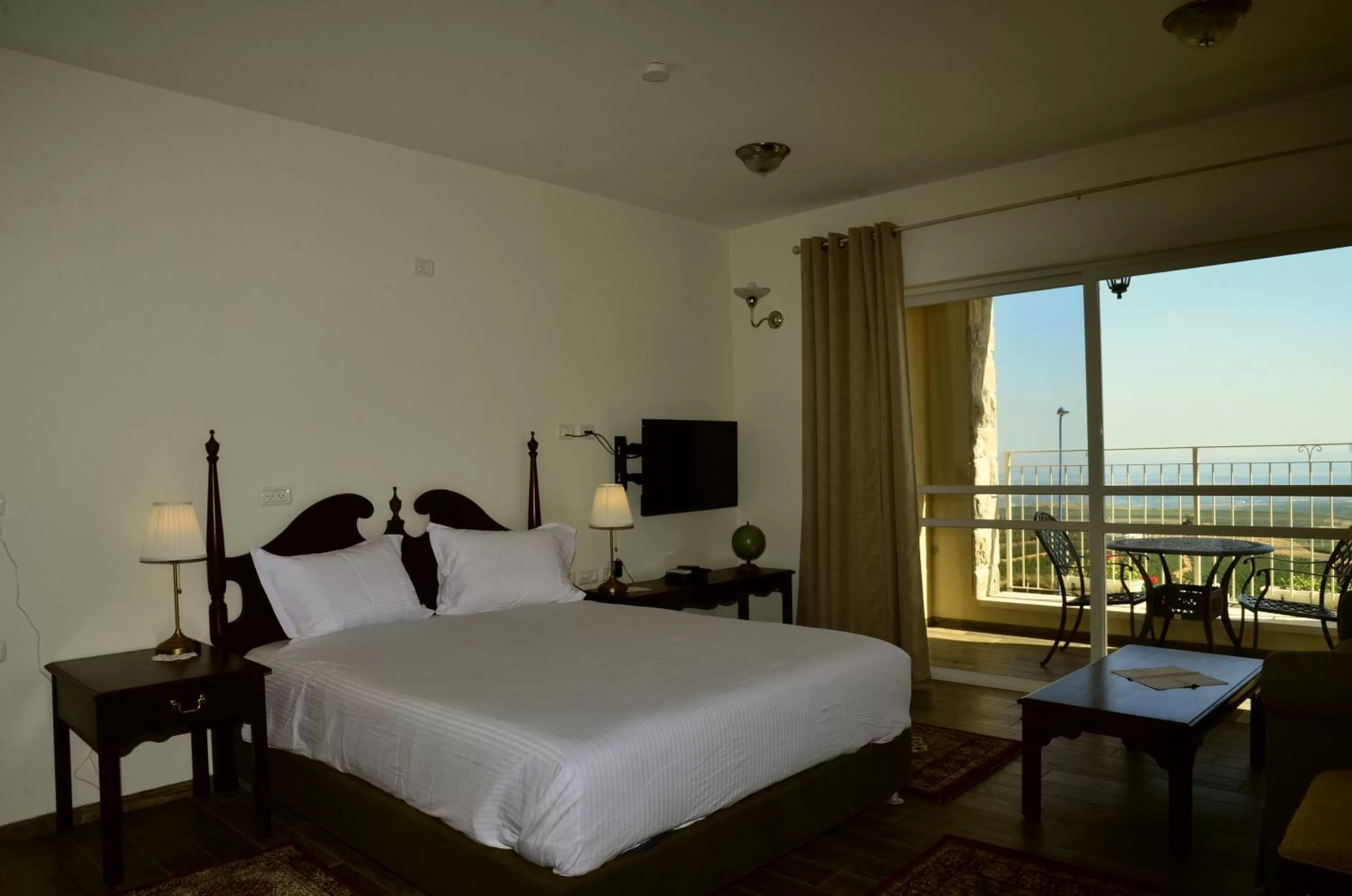 Balcony/Terrace, Bed in HaBaronit