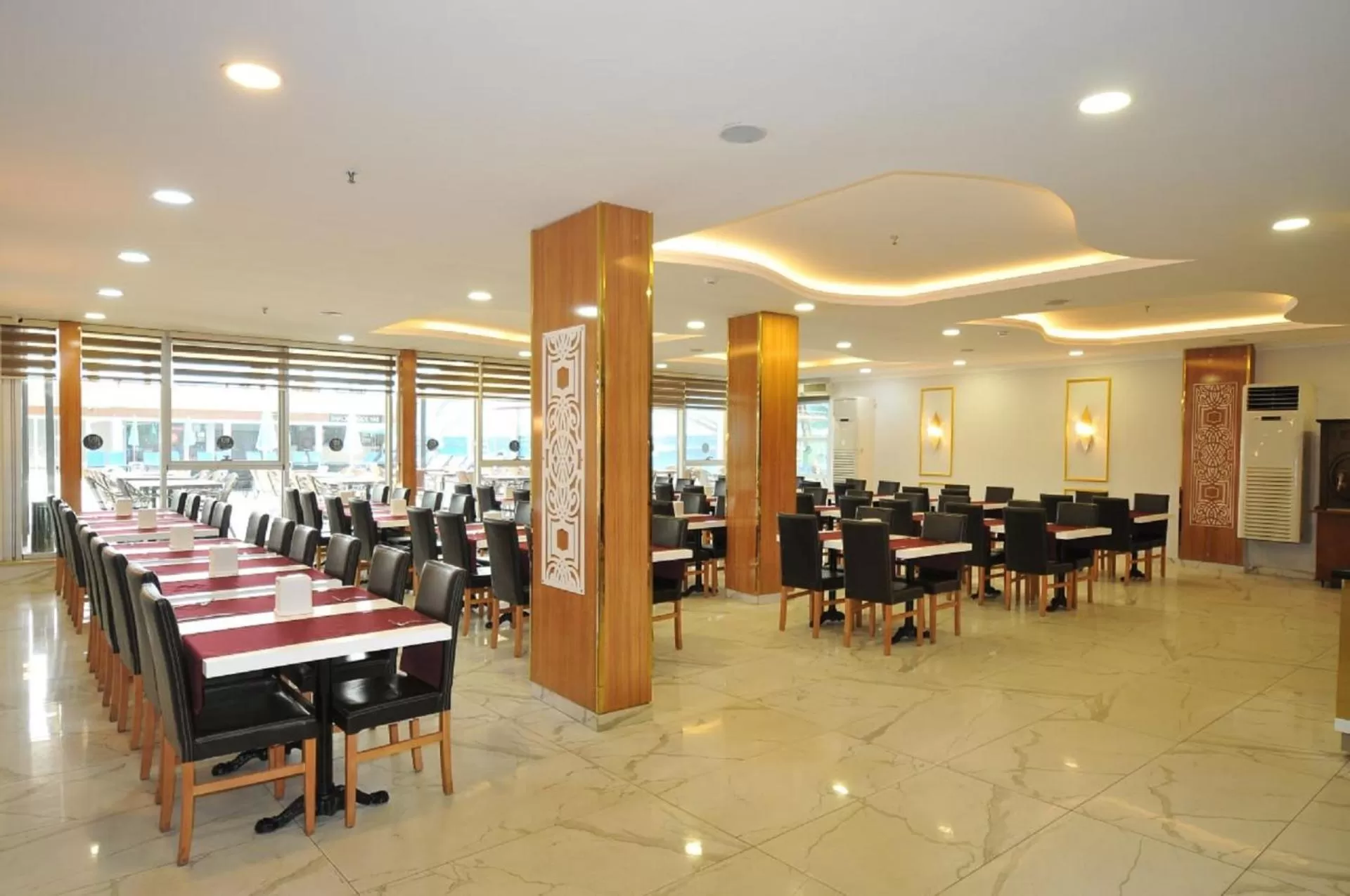 Restaurant/Places to Eat in UK BLUE COAST HOTEL Adult Only