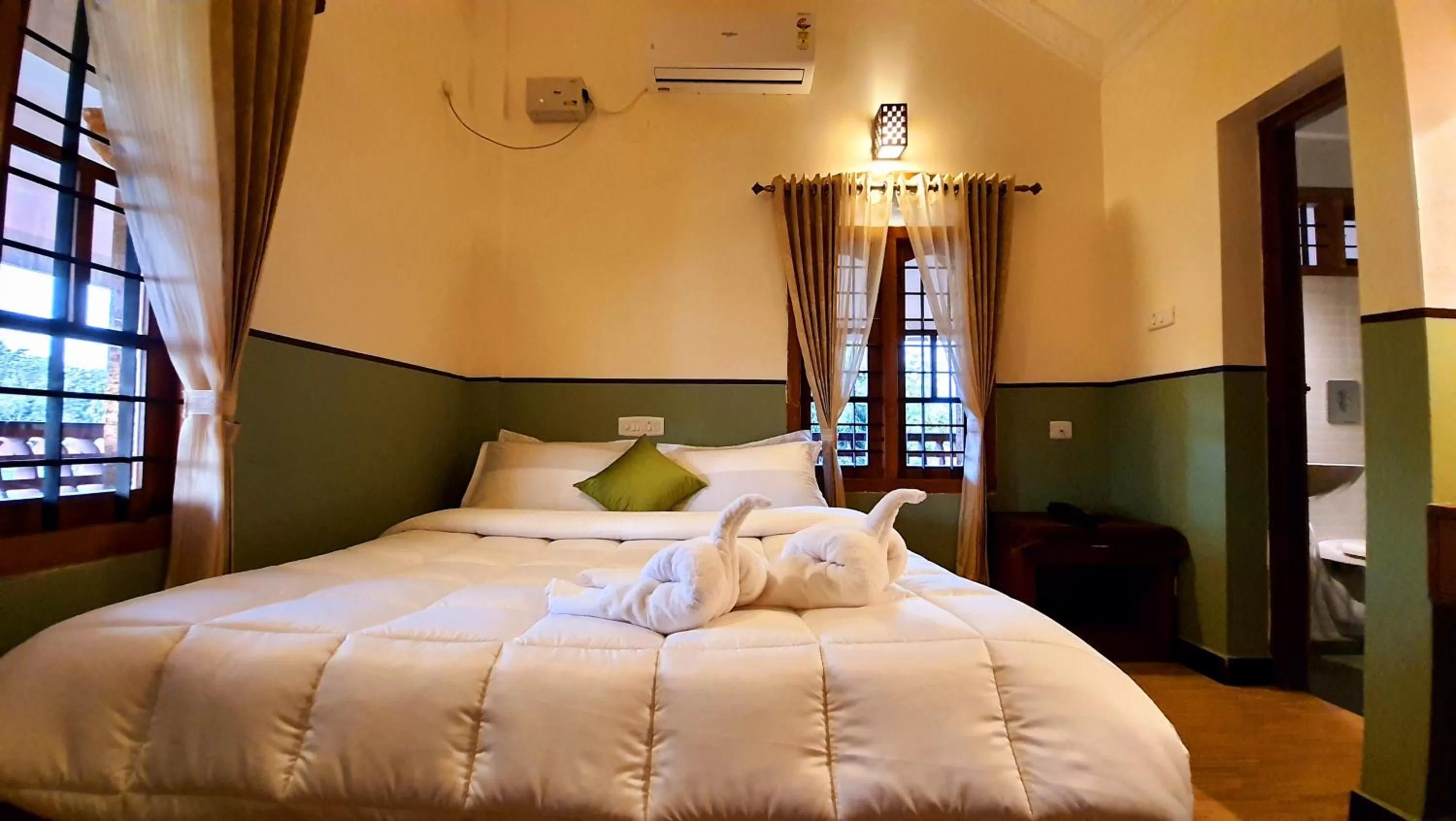 Bedroom in Avadale Masinagudi - Stag Groups Not Allowed