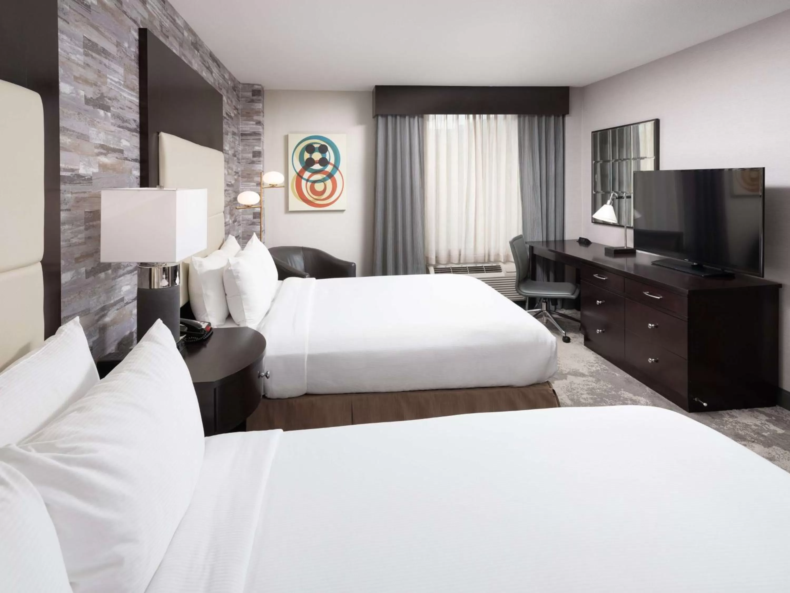 Bed in DoubleTree by Hilton Hotel Chattanooga Downtown