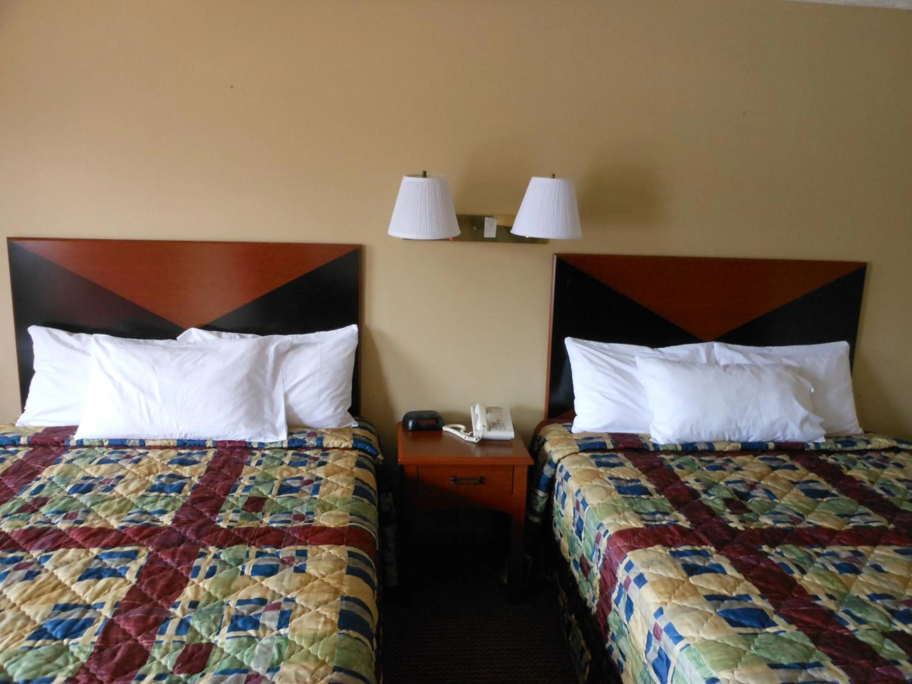 Bed in McClellan Inn