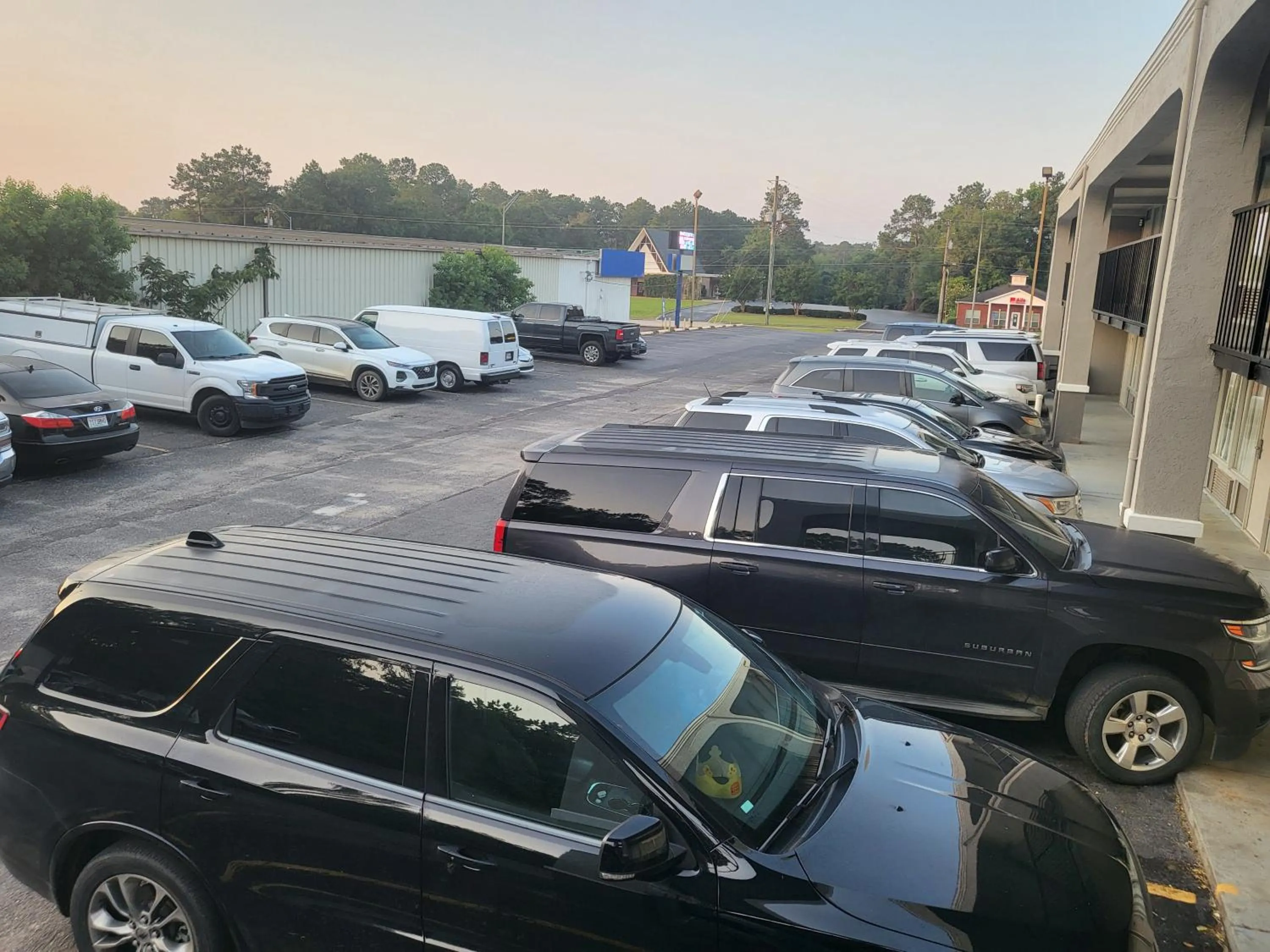 Parking in Econolodge