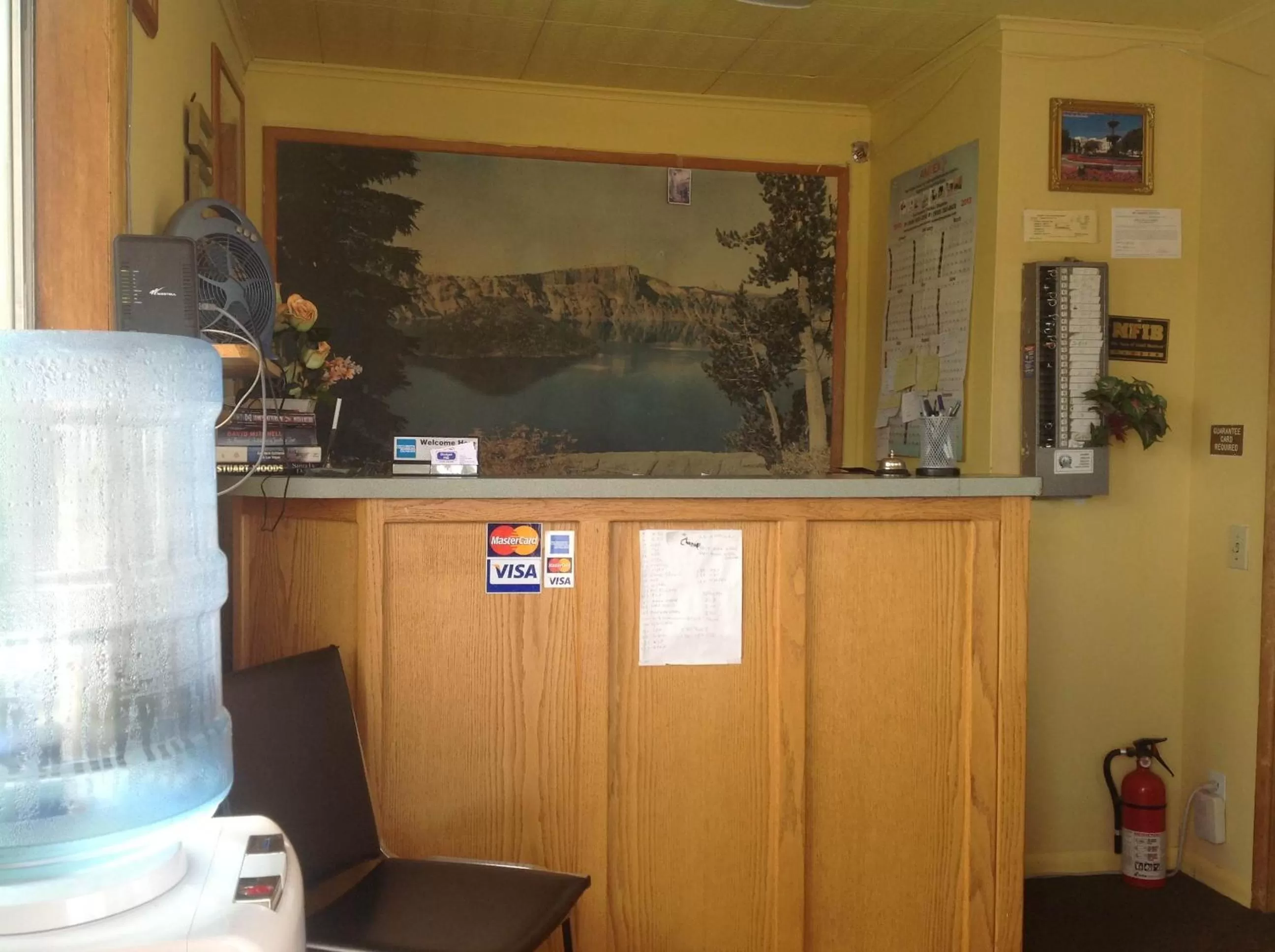 Lobby or reception in Budget Inn Motel Chemult