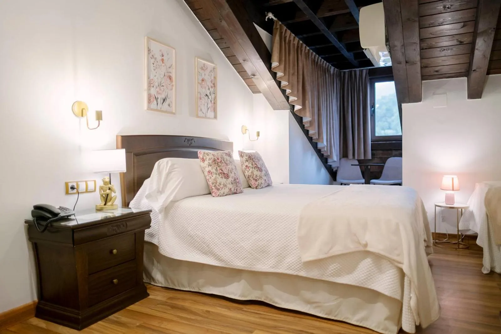 Bed in Hotel & Spa María Manuela