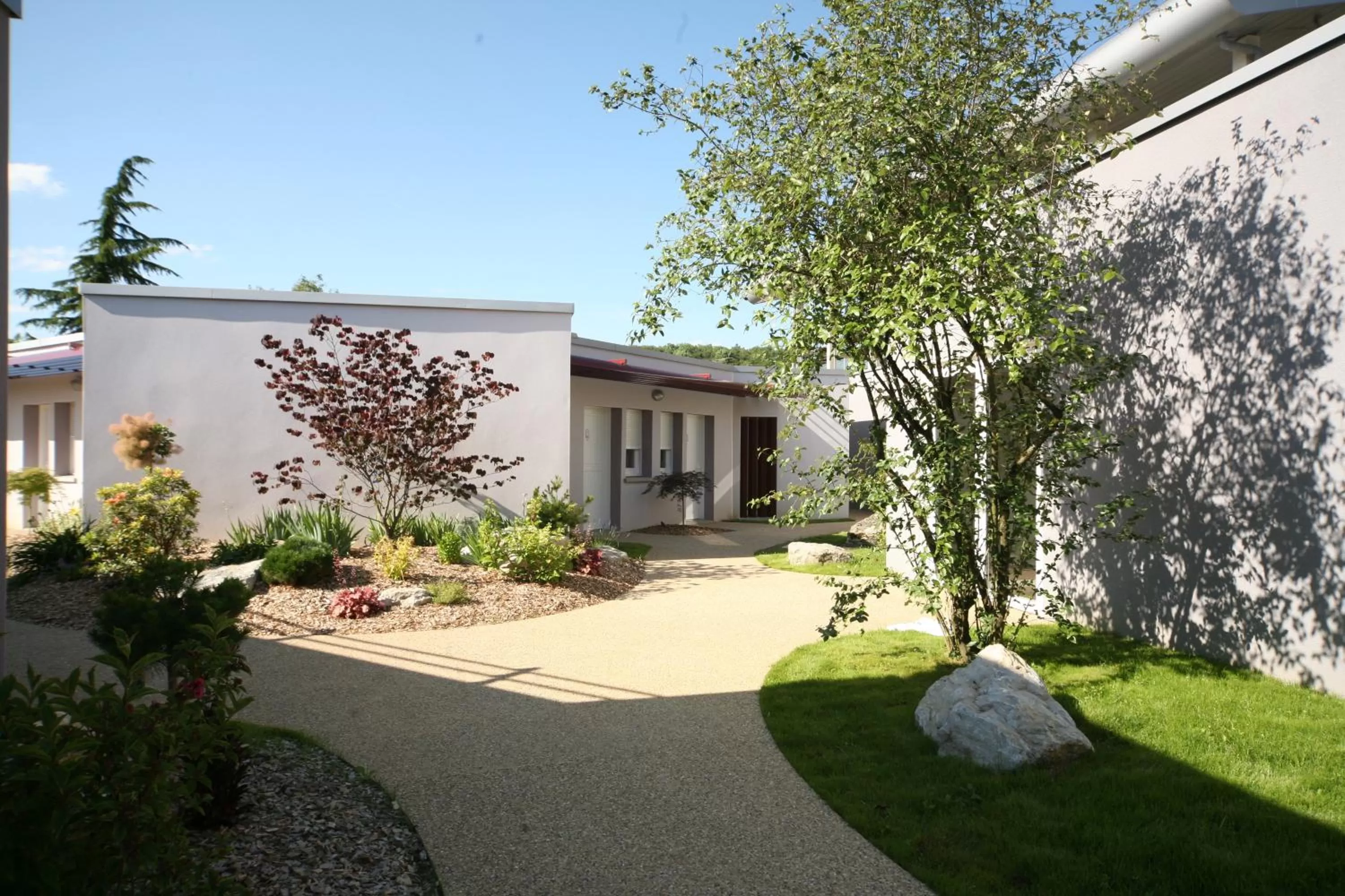 Facade/entrance in Charme Hôtel, Montbéliard Sud