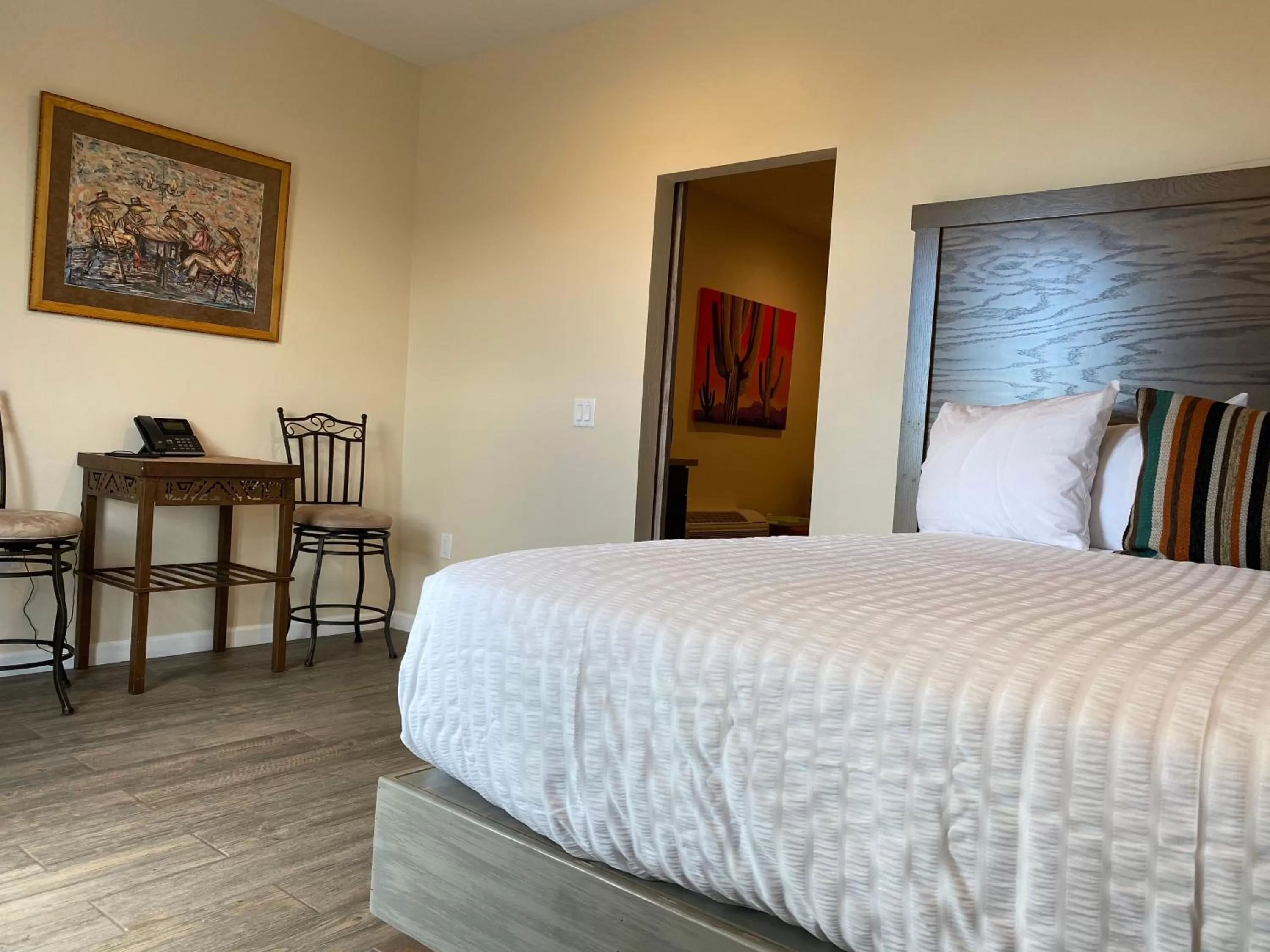 Bed in Sedona Village Lodge