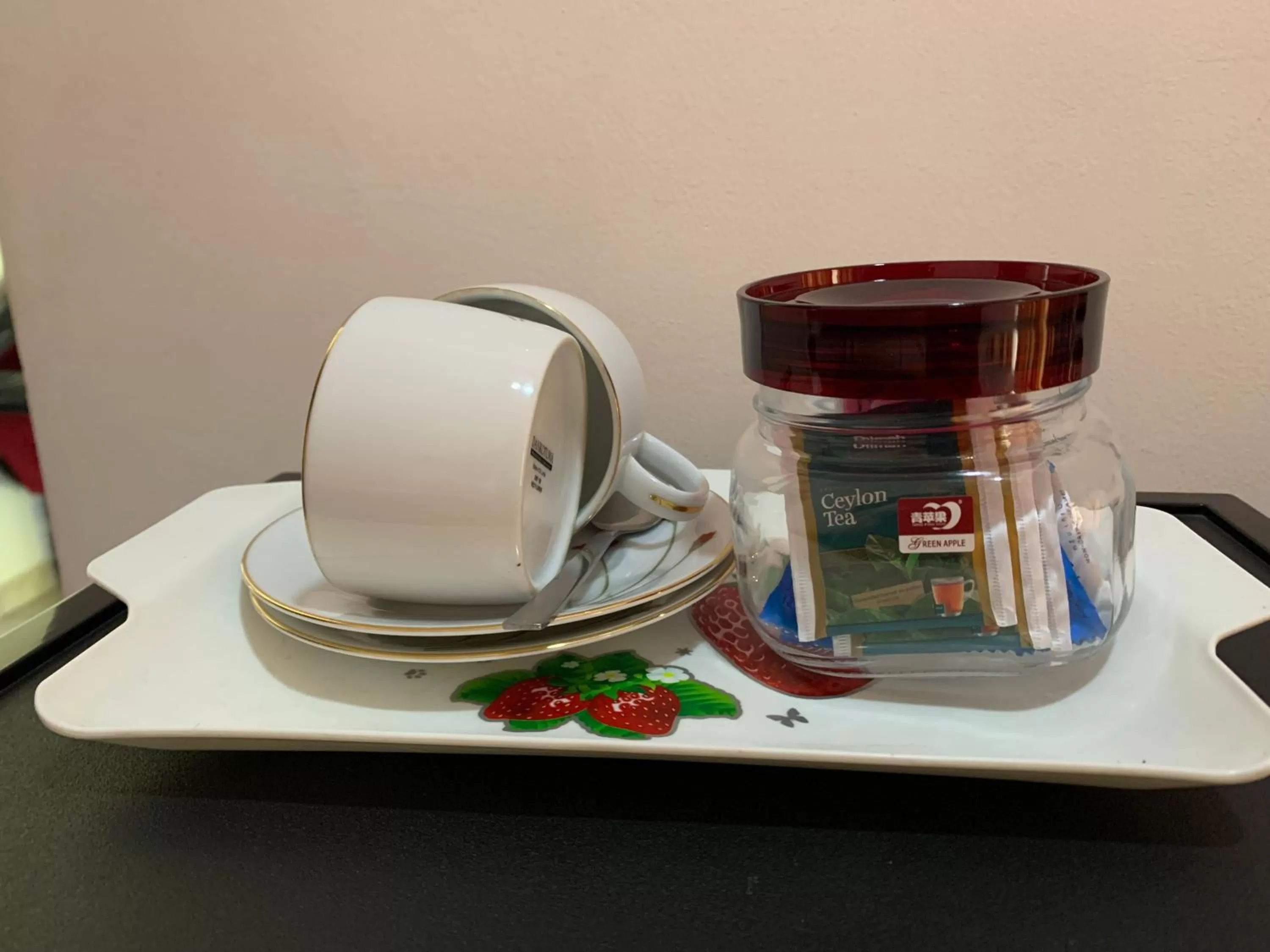 Coffee/tea facilities in Villa DeLorenta