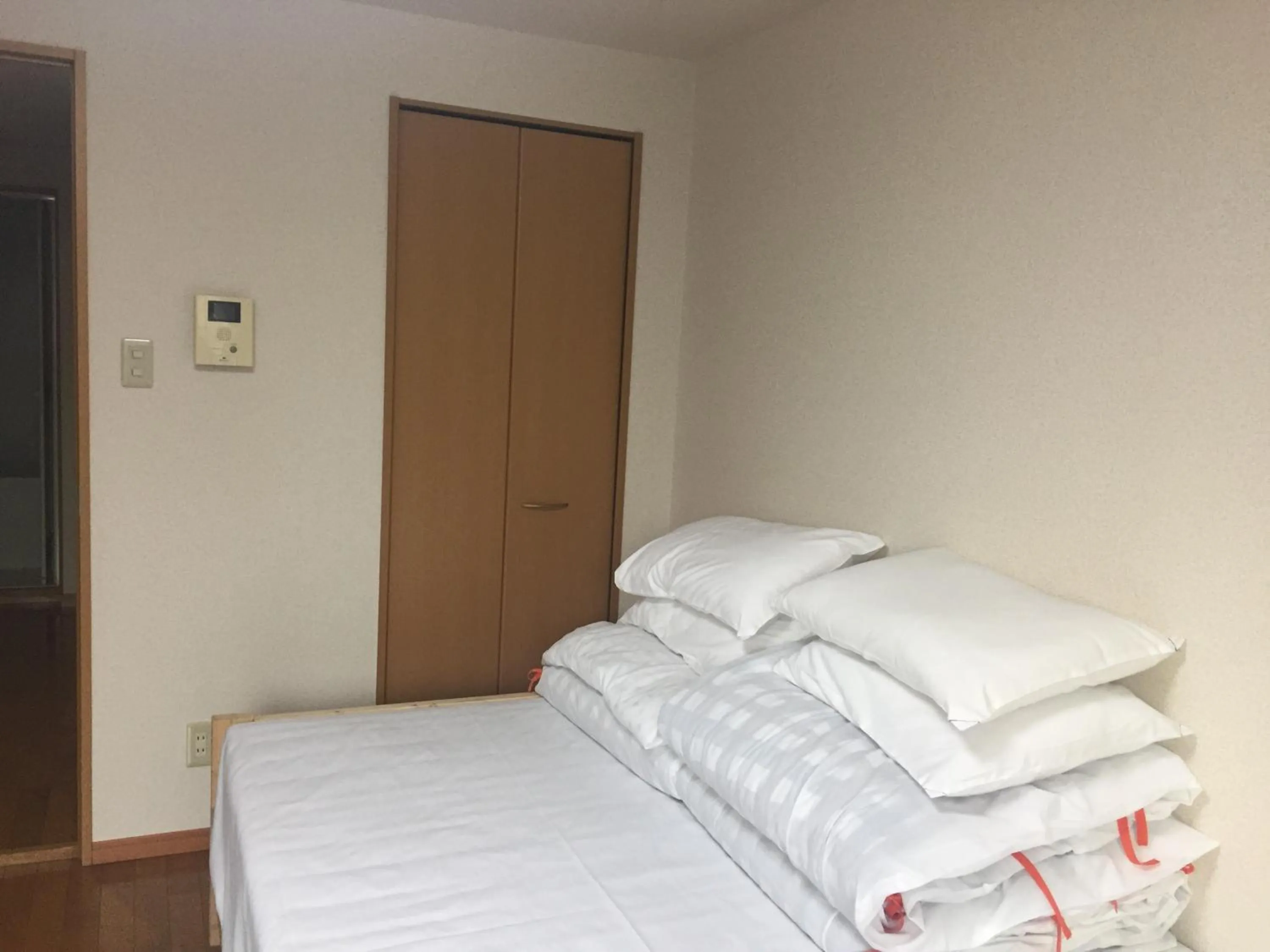 Bedroom, Bed in Sophiearth Apartment