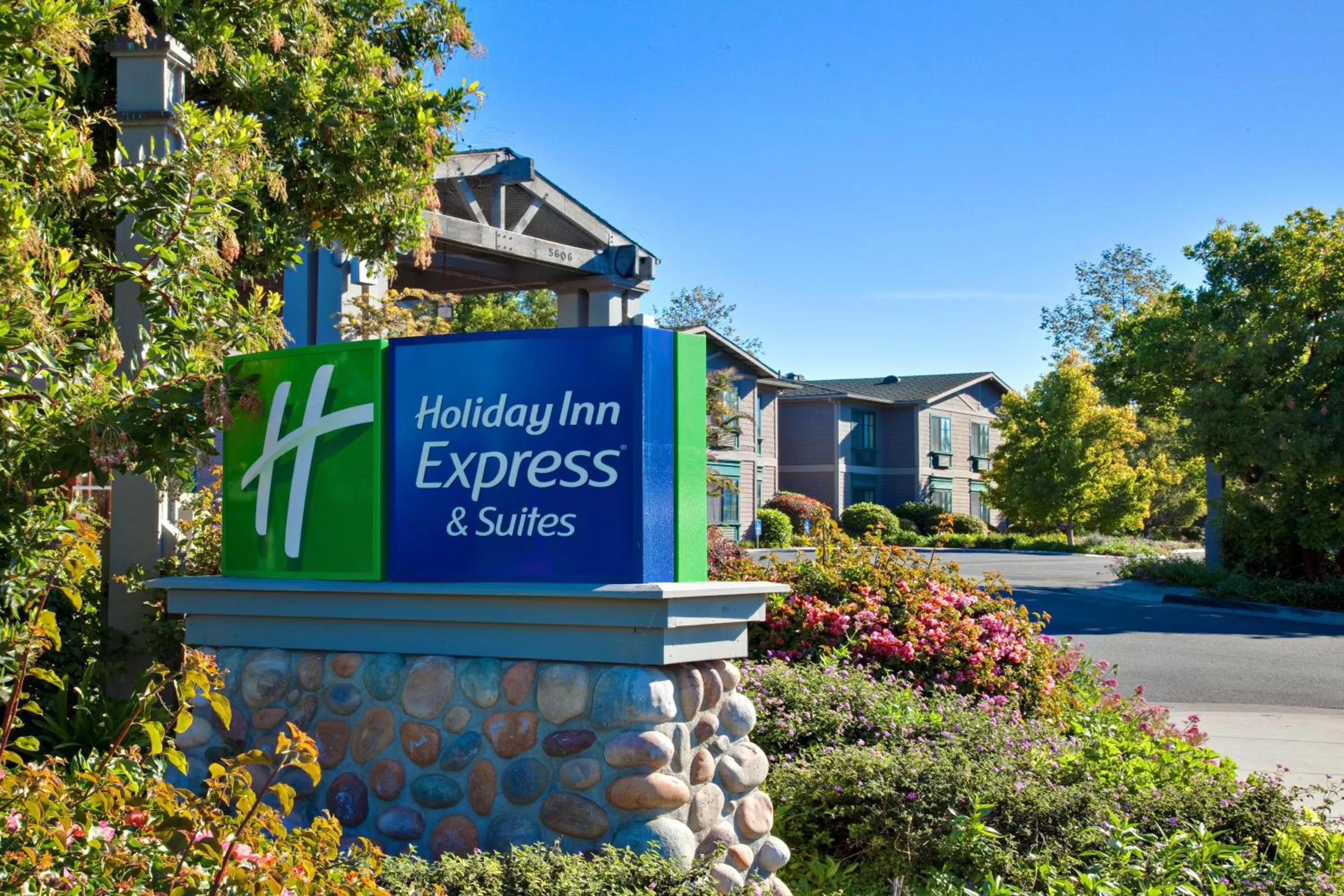 Property building in Holiday Inn Express & Suites Carpinteria by IHG