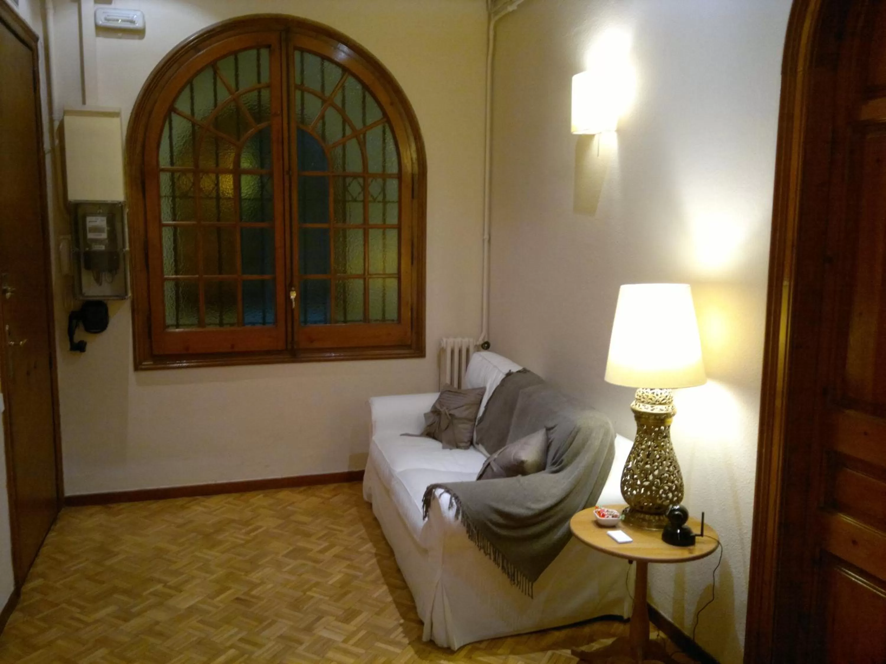 Communal lounge/ TV room, Bed in Ally's Bed&Breakfast,