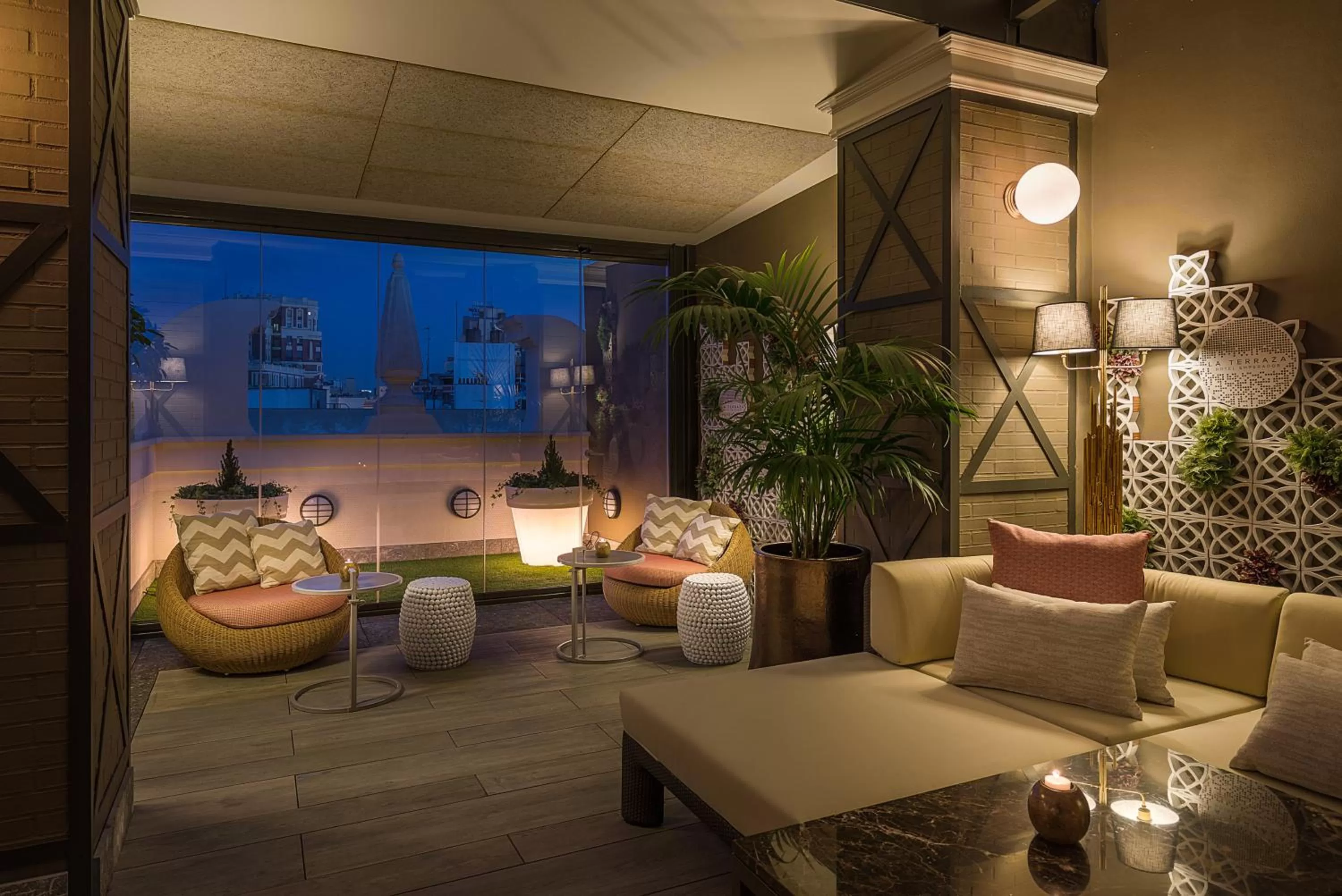 Lounge or bar in Emperador