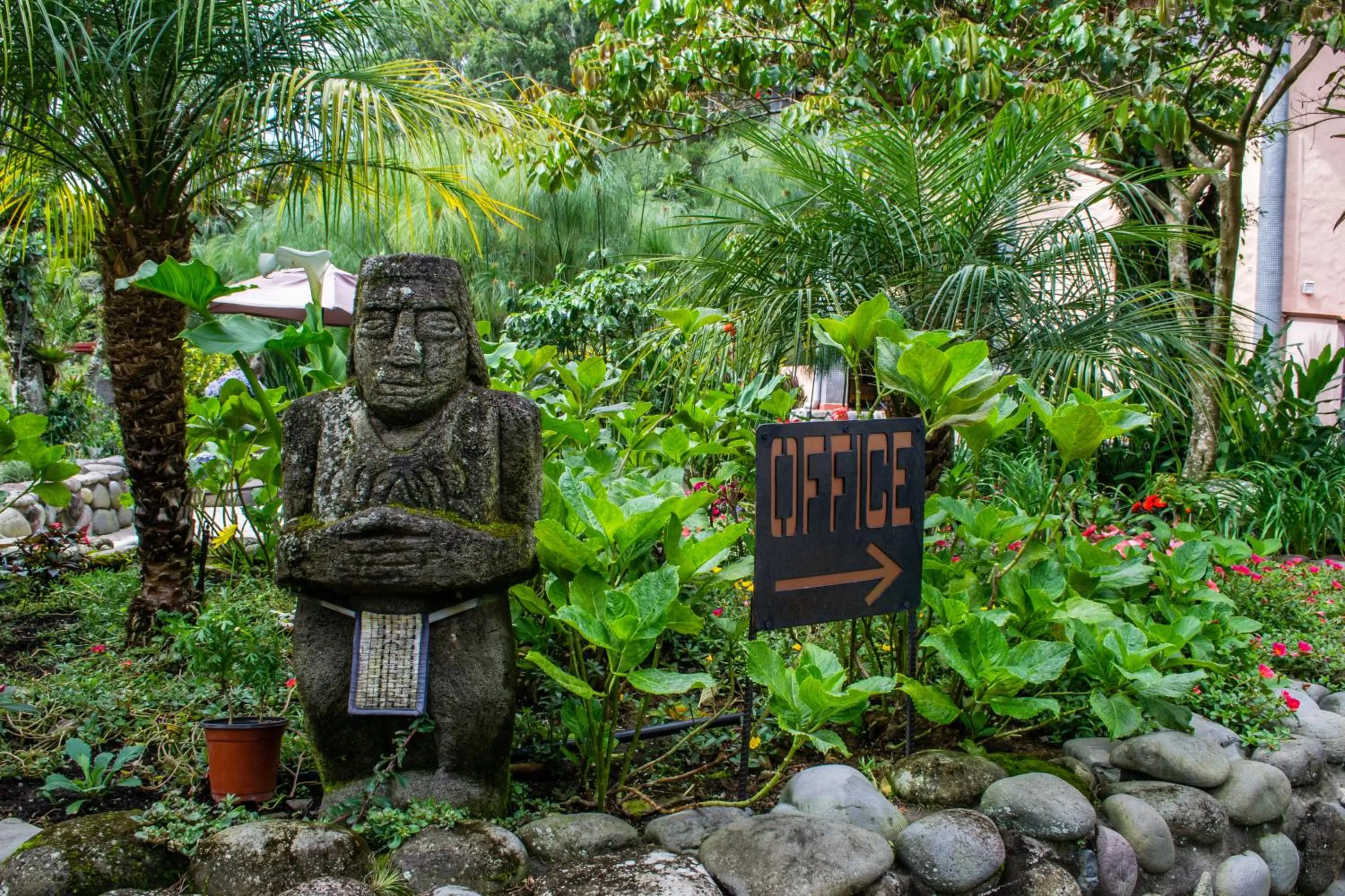 Garden in The Inn at Palo Alto